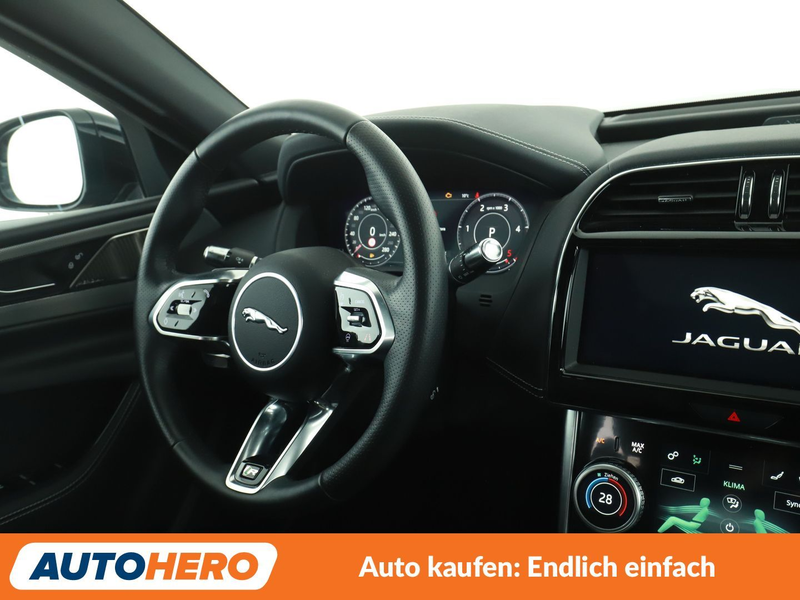 Jaguar XE 20d R-Dynamic SE Aut.*NAVI*HEAD-UP*LED*ACC*PDC* — photo 12