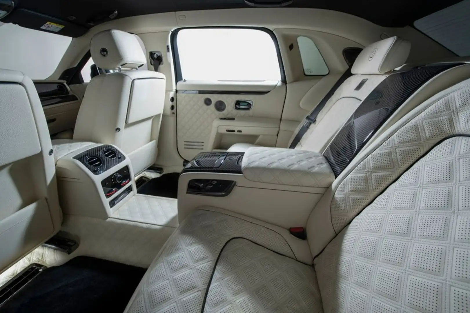 Rolls-Royce Ghost Black Badge Nero - 1
