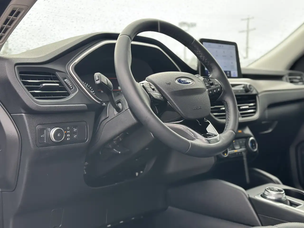 Ford Escape снимка Ford Escape