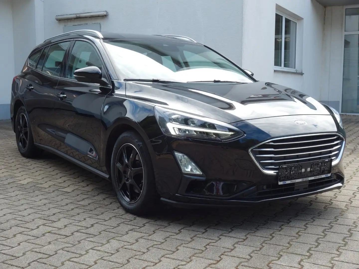 Ford Focus Turnier Titanium,HUD.LED.AHK.KeyFree.Navi Negru - 1