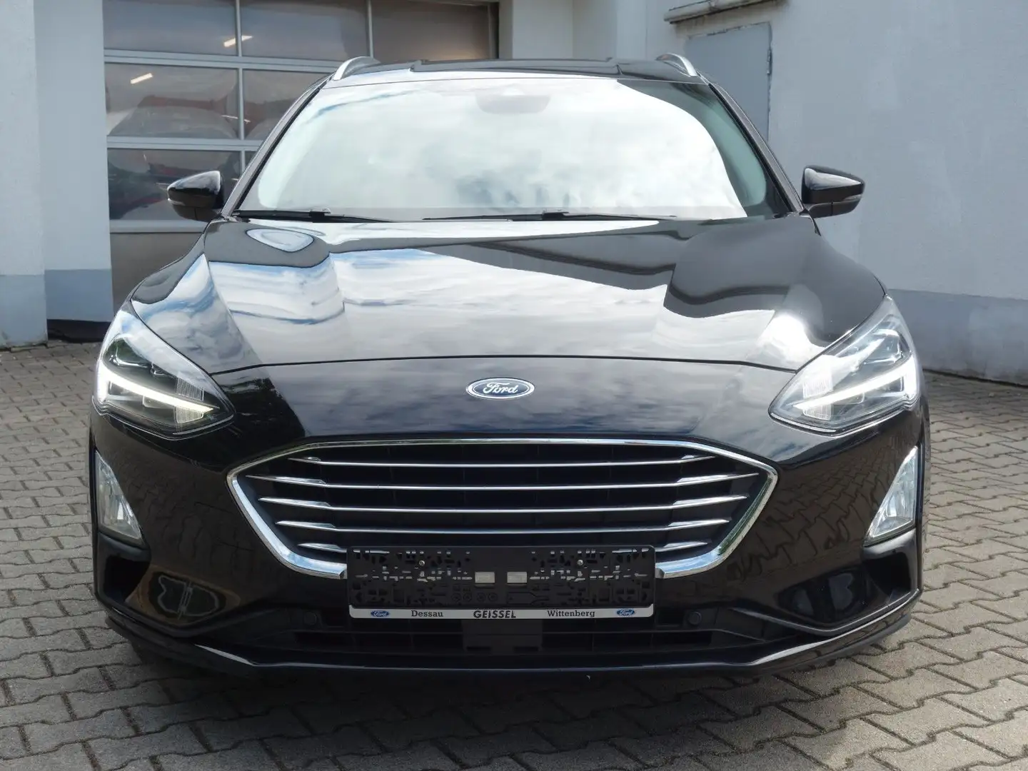 Ford Focus Turnier Titanium,HUD.LED.AHK.KeyFree.Navi Negru - 2