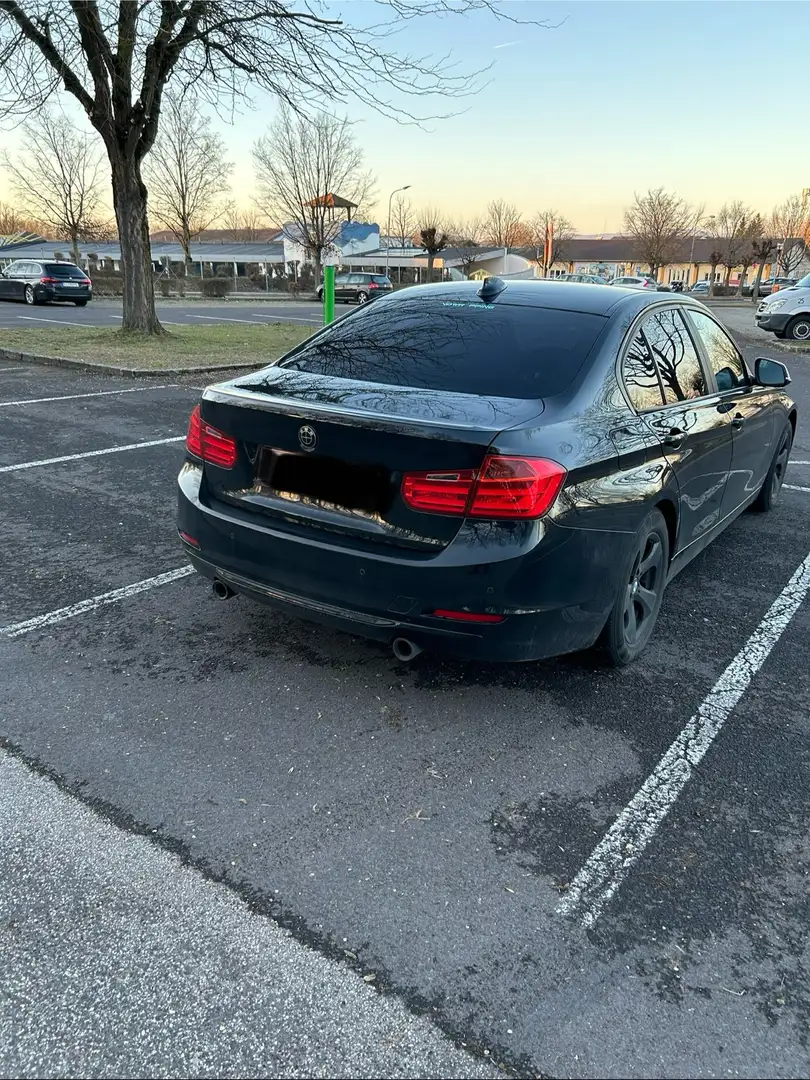 BMW 320 320d EfficientDynamics Edition Schwarz - 2