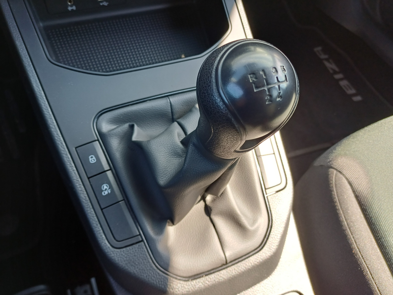 SEAT Ibiza 1.0 MPI Reference — photo 18