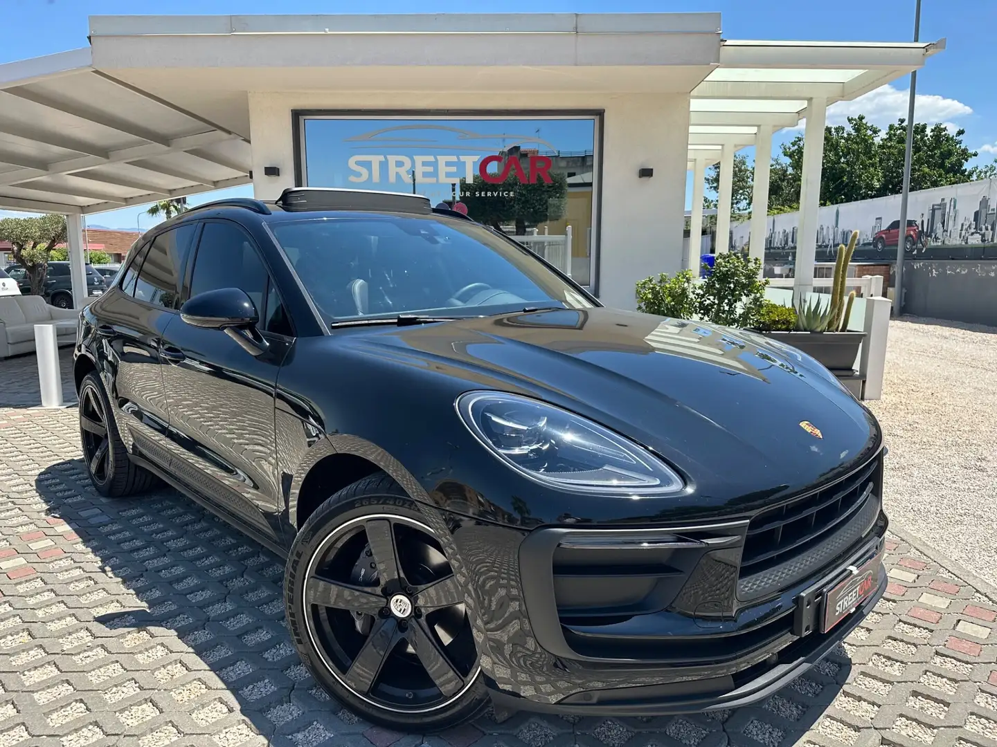 Porsche Macan 2.0 Noir - 1