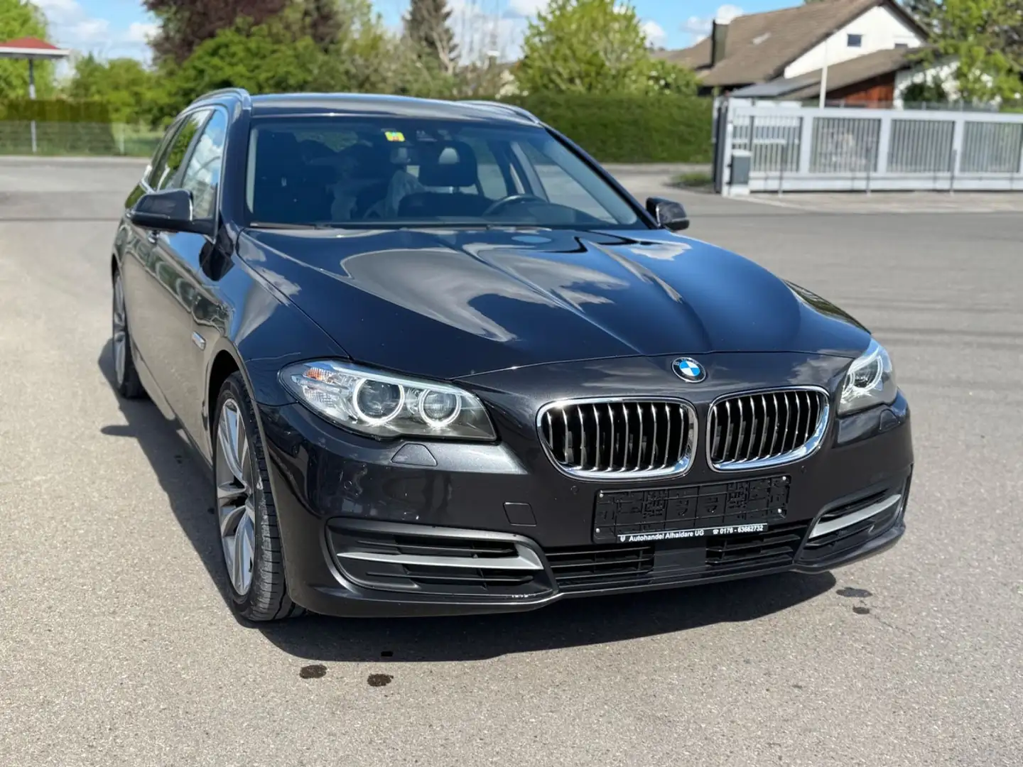 BMW 530 d *HUD*SPURHALTE*EU6*R-Kamera*ACC Grau - 1