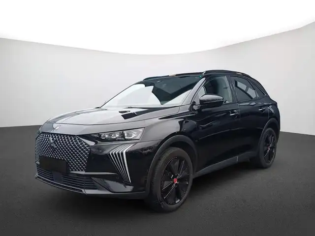 DS Automobiles DS 7 Crossback view 2