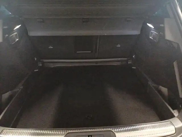 DS Automobiles DS 7 Crossback view 9
