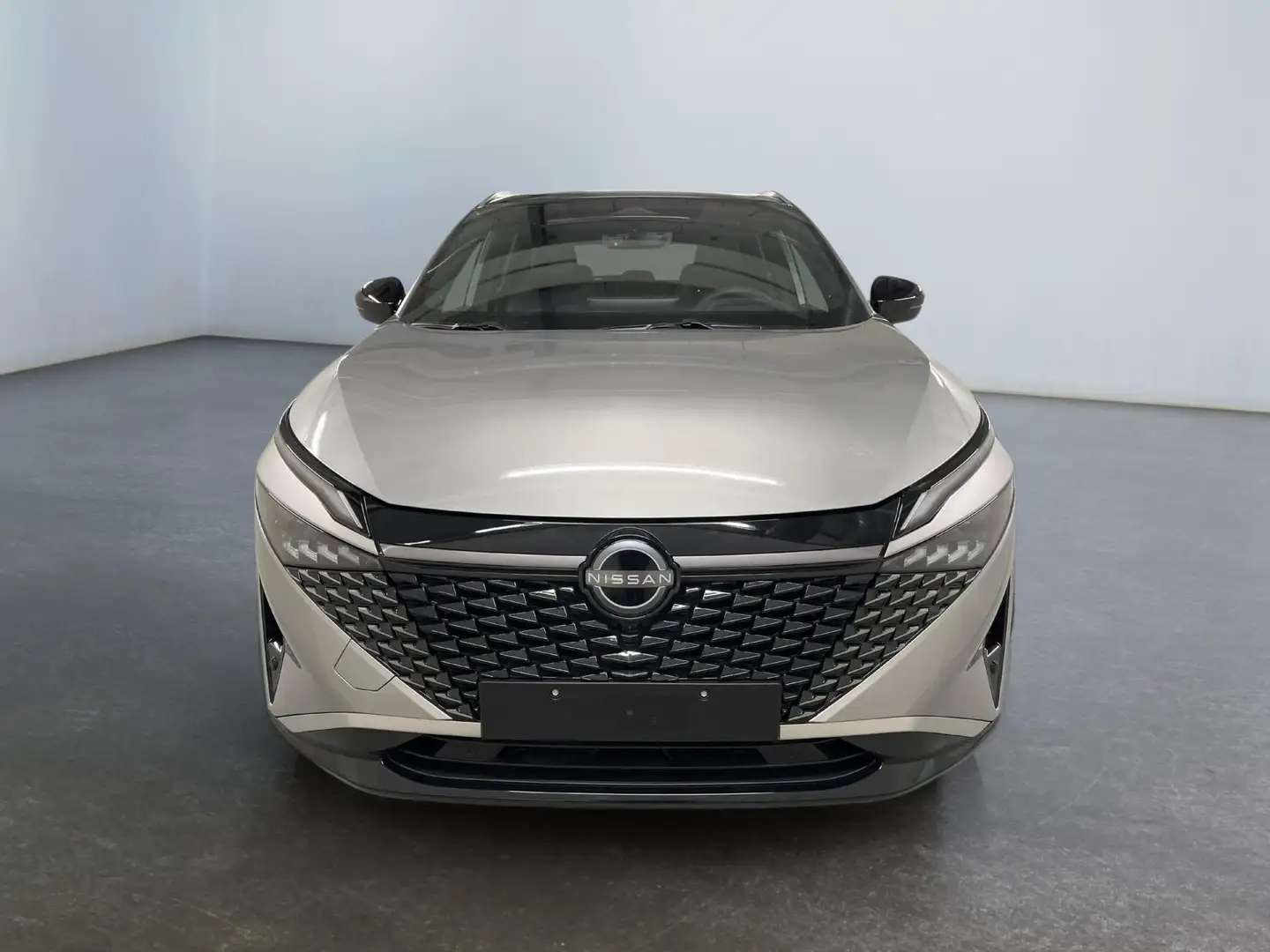 Nissan Qashqai Tekna+ 1.3 MHEV 158PS/116kW Xtronic 2025 +20"AL... Silber - 2