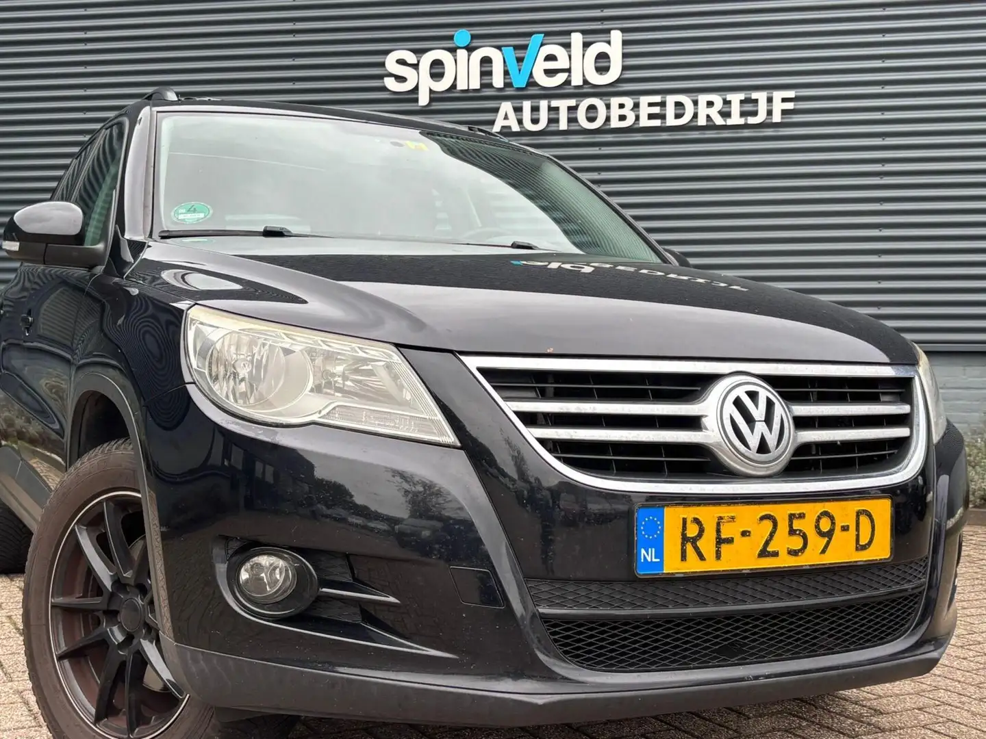 Volkswagen Tiguan 1.4 TSI Comfort&Design BJ`09 Airco Lees tekst Negro - 2