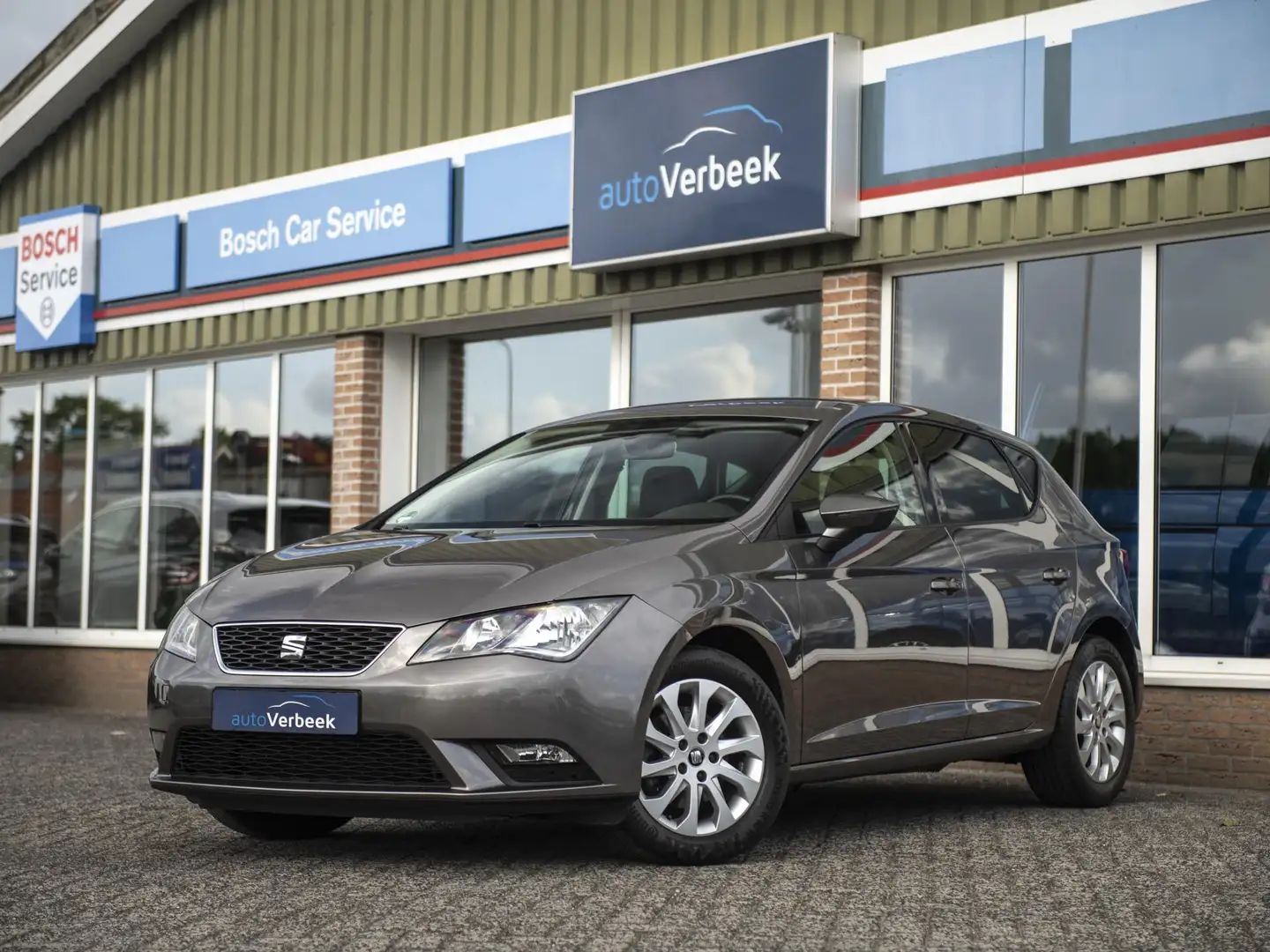 SEAT Leon 1.4TSI 150pk Style Connect | Navigatie & Apple Car Gris - 1