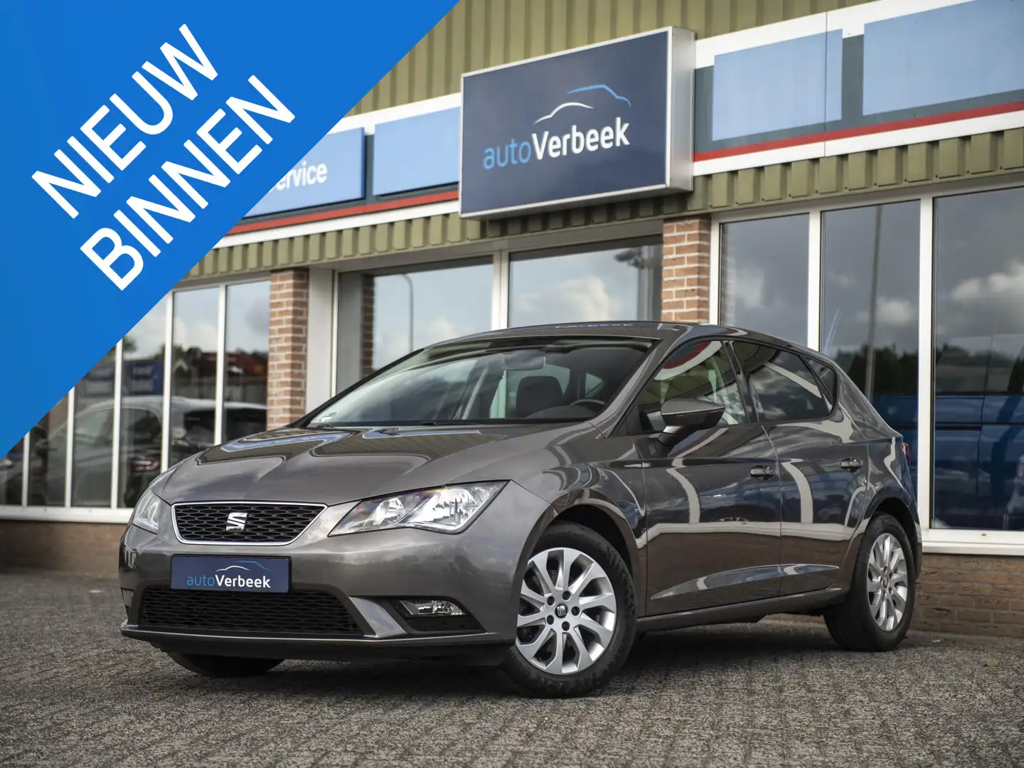 SEAT Leon 1.4TSI 150pk Style Connect | Navigatie & Apple Car Grau - 1