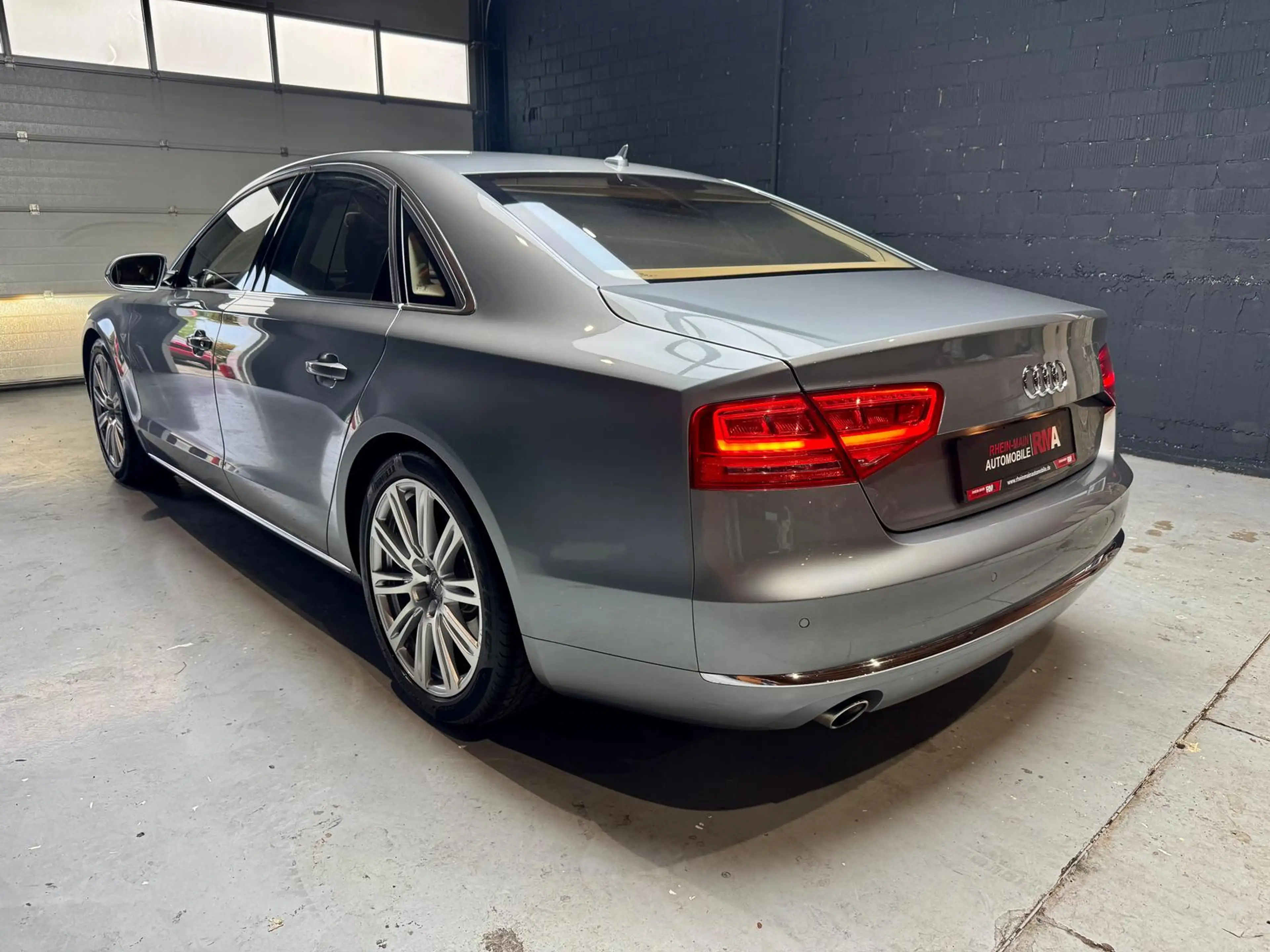 Audi A8 3.0 TDI quattro 3.0 V6 TDI Metallic+2.HAND+ — photo 11