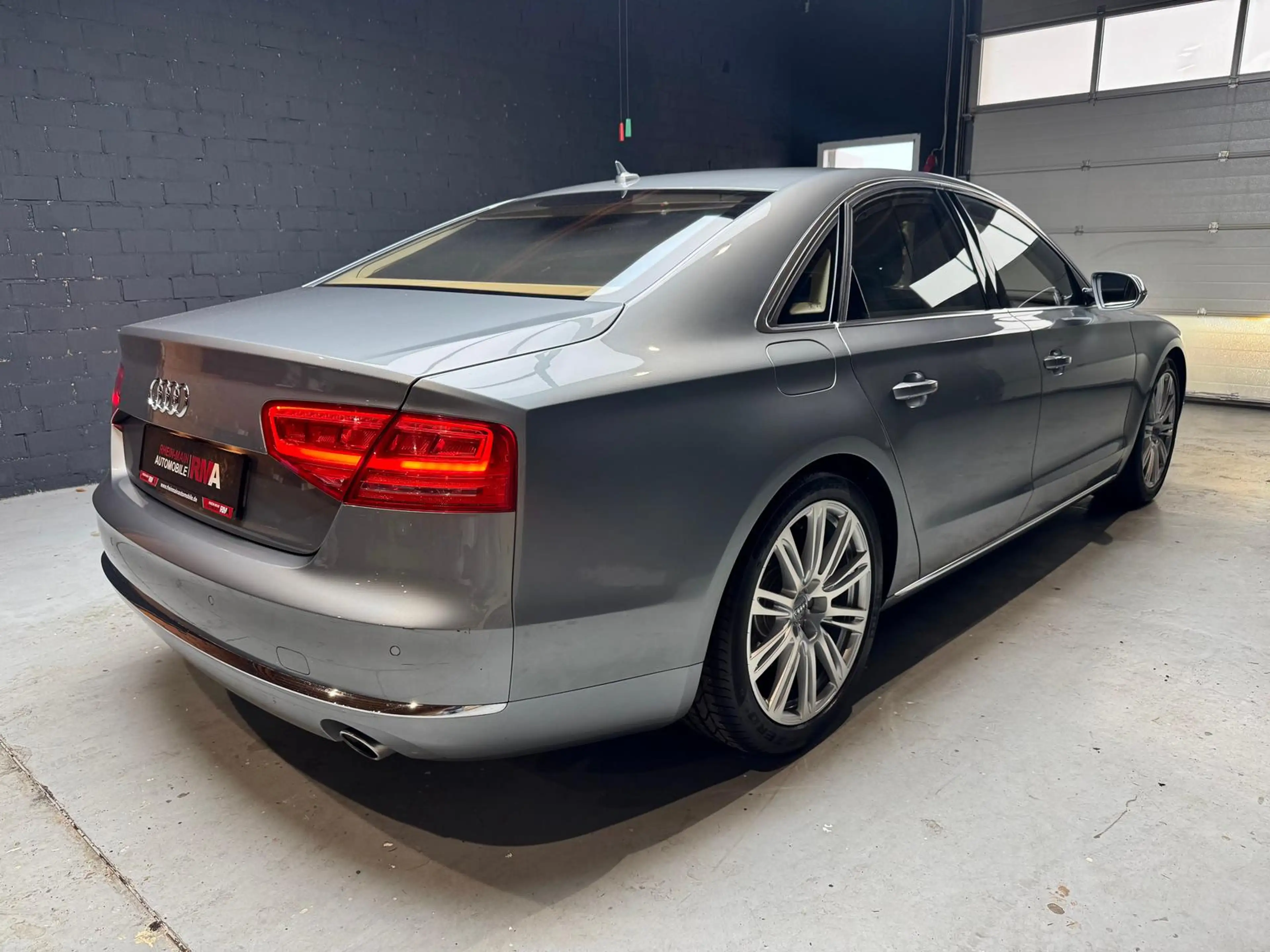 Audi A8 3.0 TDI quattro 3.0 V6 TDI Metallic+2.HAND+ — photo 7