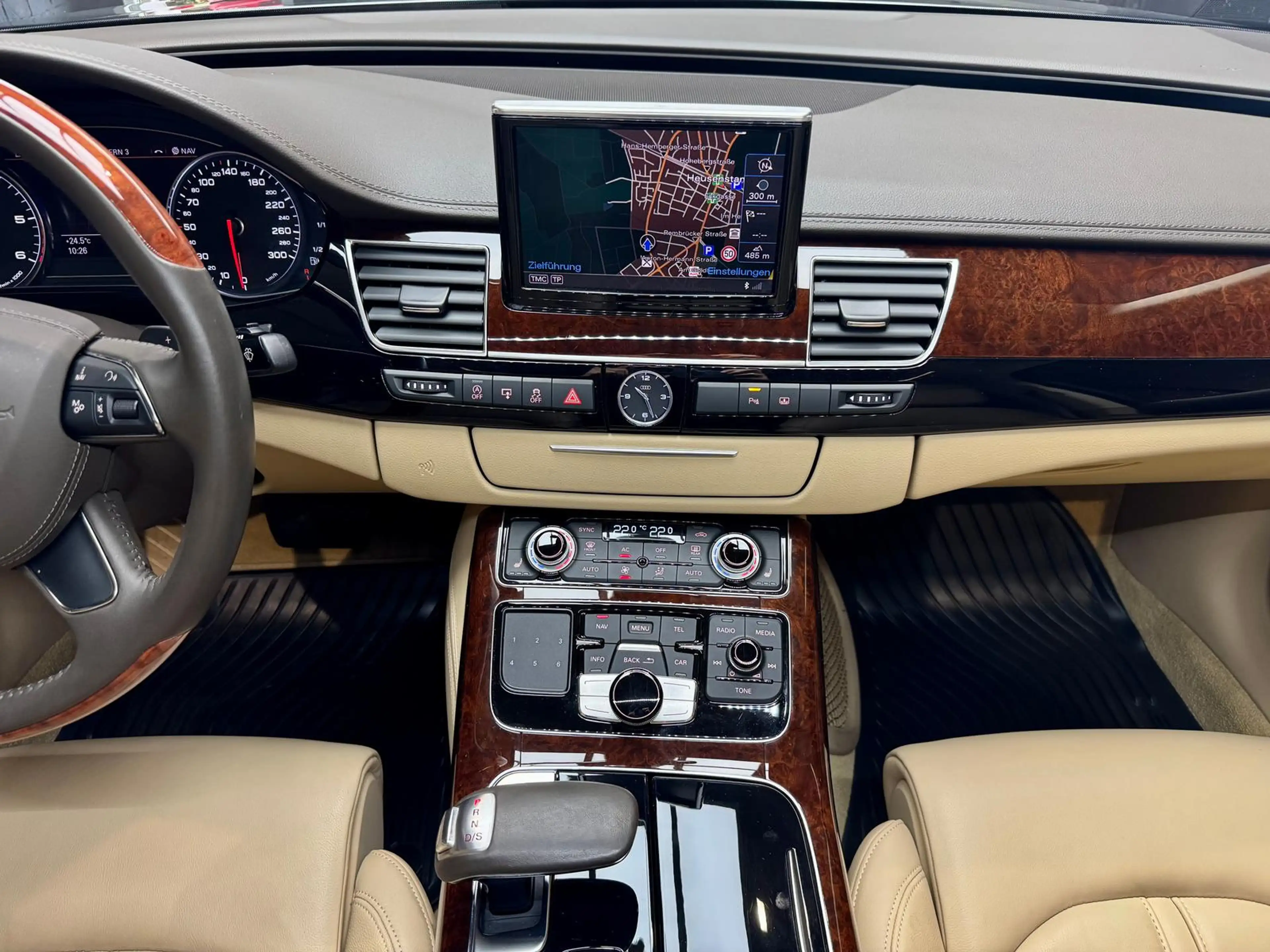Audi A8 3.0 TDI quattro 3.0 V6 TDI Metallic+2.HAND+ — photo 22