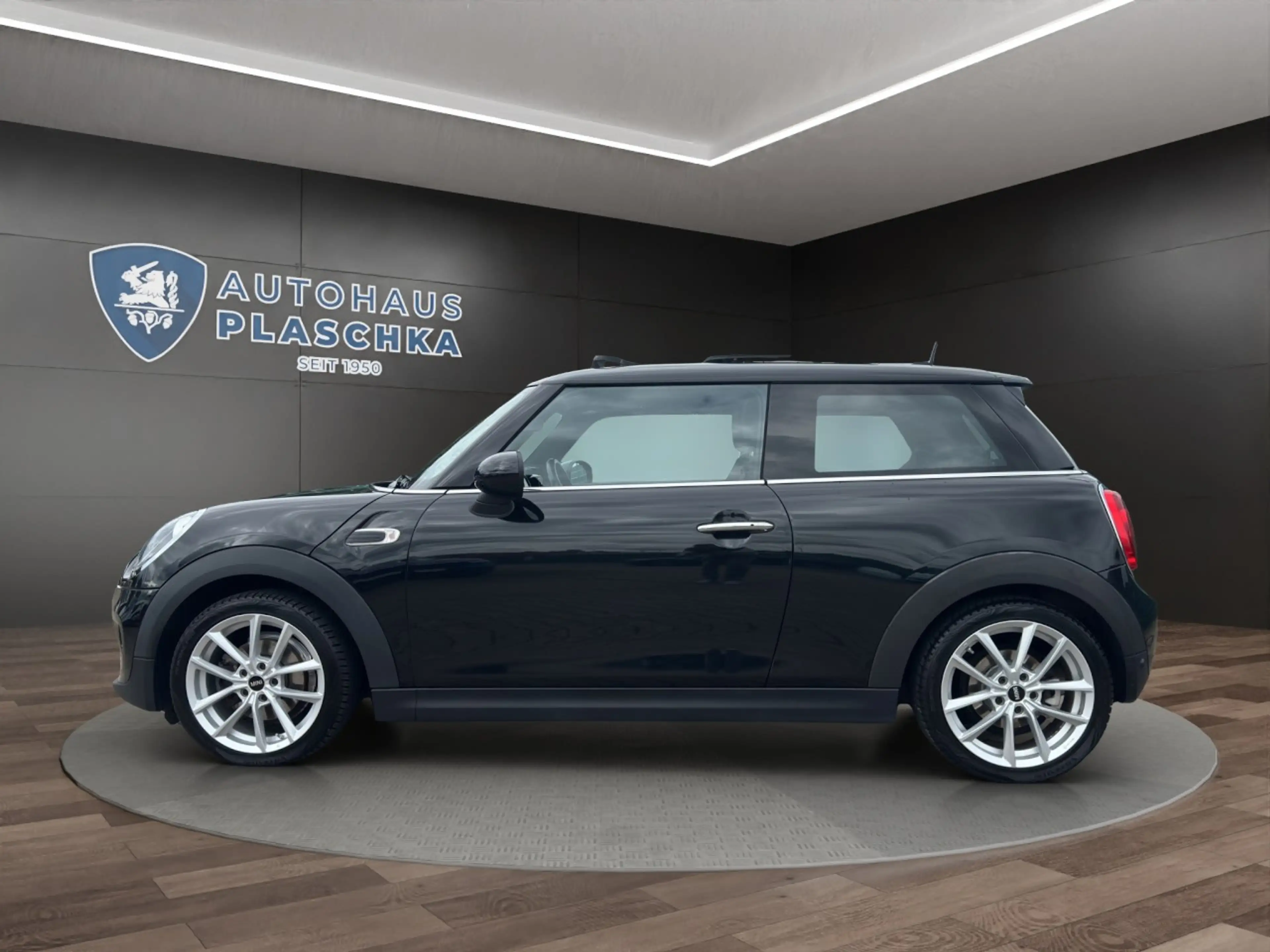 MINI Cooper D *PANO*SOUND*NAVI*SHZ*PDC Klima Navi Einparkhilfe — photo 8
