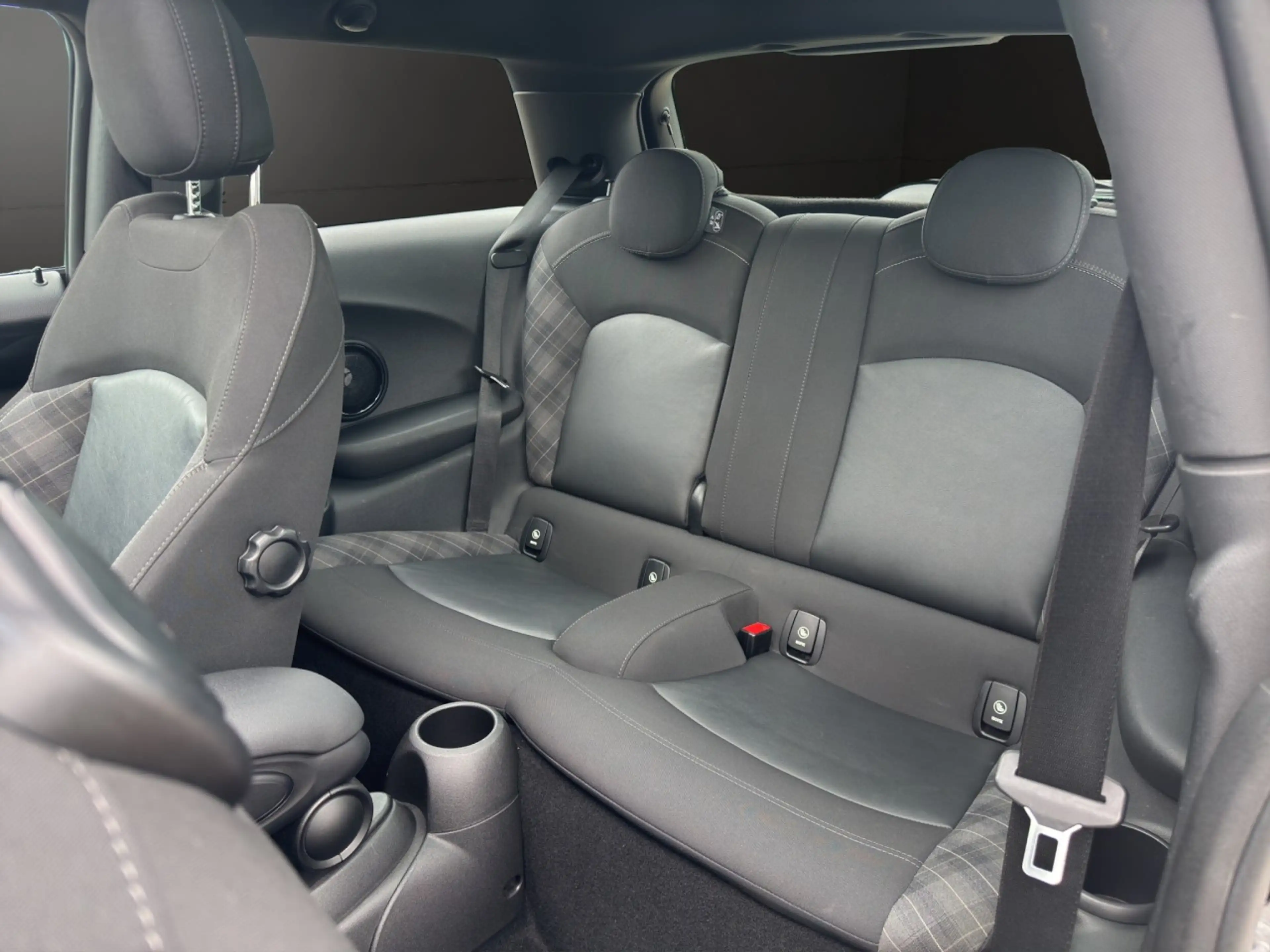 MINI Cooper D *PANO*SOUND*NAVI*SHZ*PDC Klima Navi Einparkhilfe — photo 12