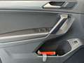 Volkswagen Tiguan 1.5 TSI 130pk Life Business Voorruit verwarmbaar / Zwart - thumbnail 9