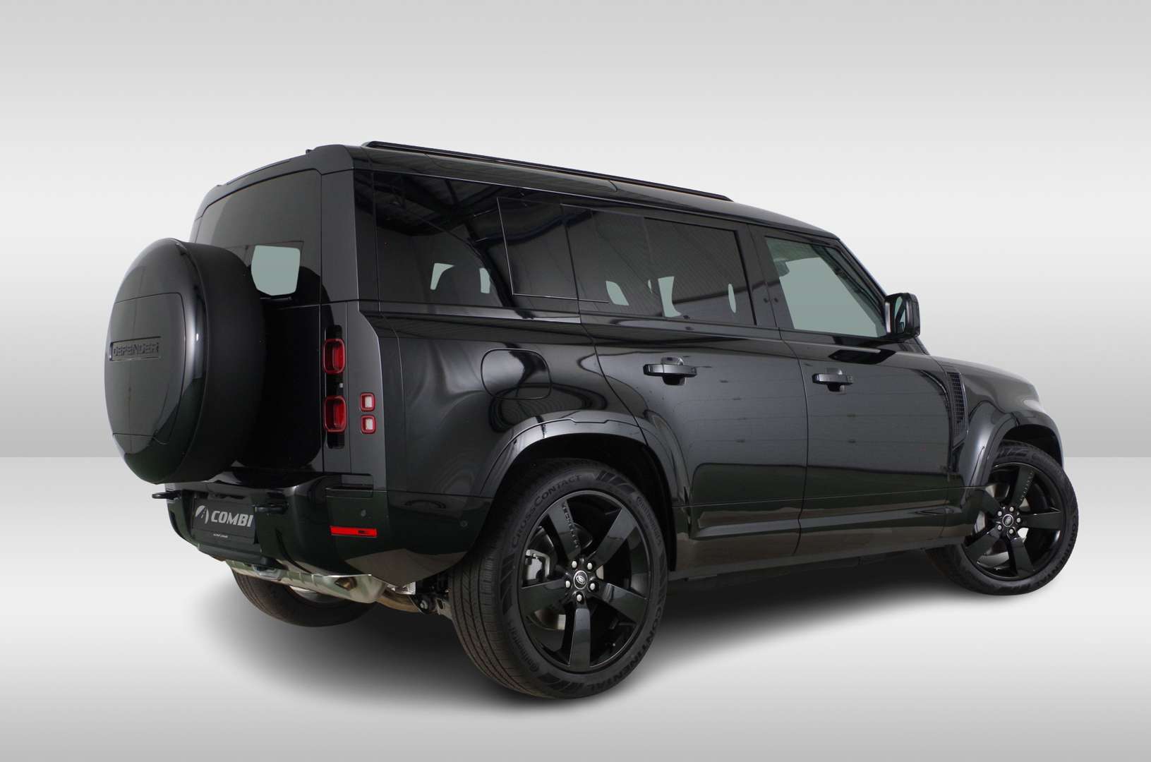 Land Rover Defender 110 P300e X-Dynamic HSE -  - Joinsteer - #4