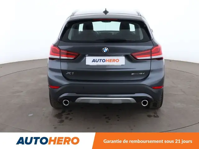 BMW X1 view 5