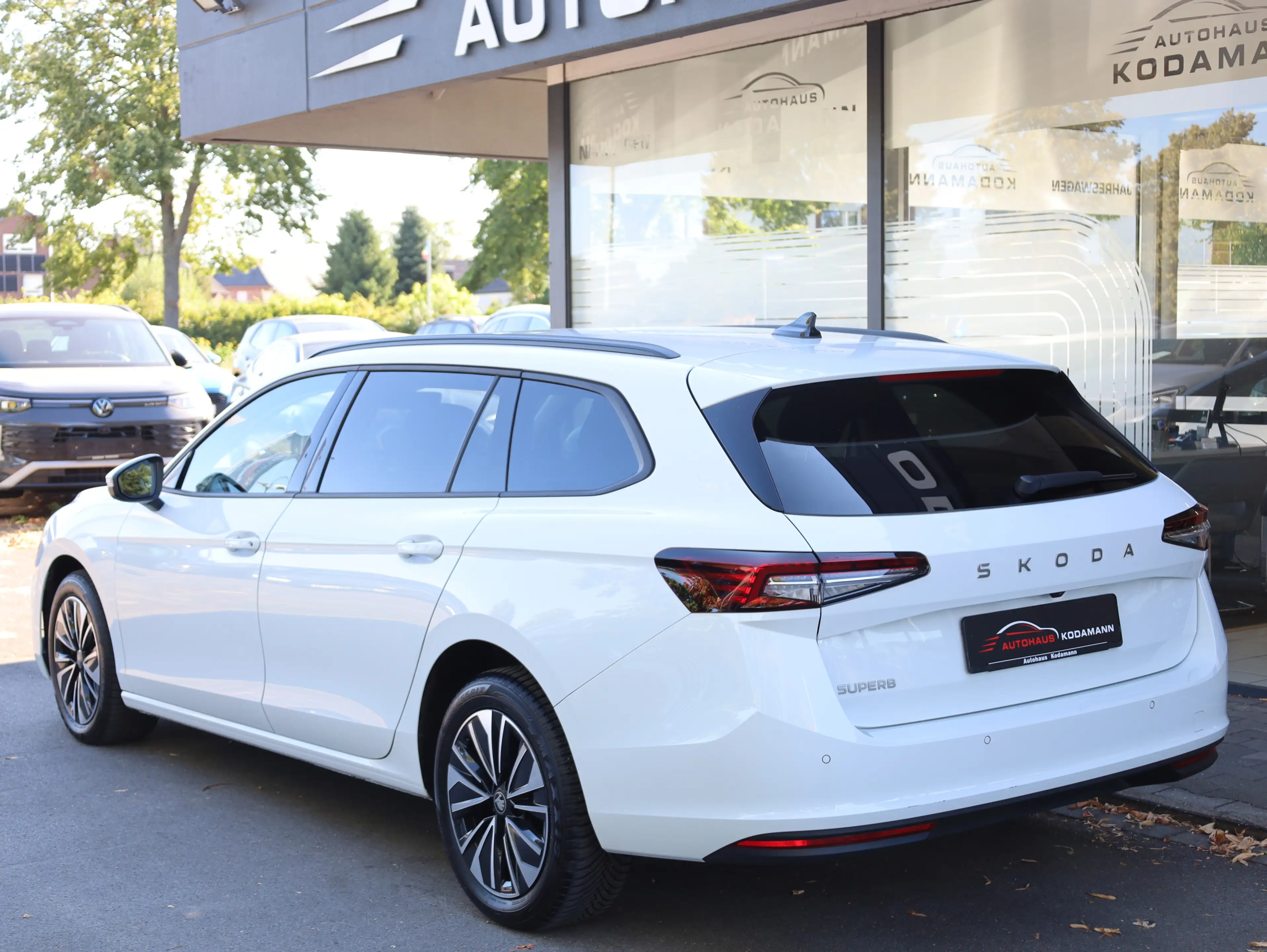 Skoda Superb 2.0 TDI Selection*Cam*TRAVEL*MATRIX*AHK — photo 7