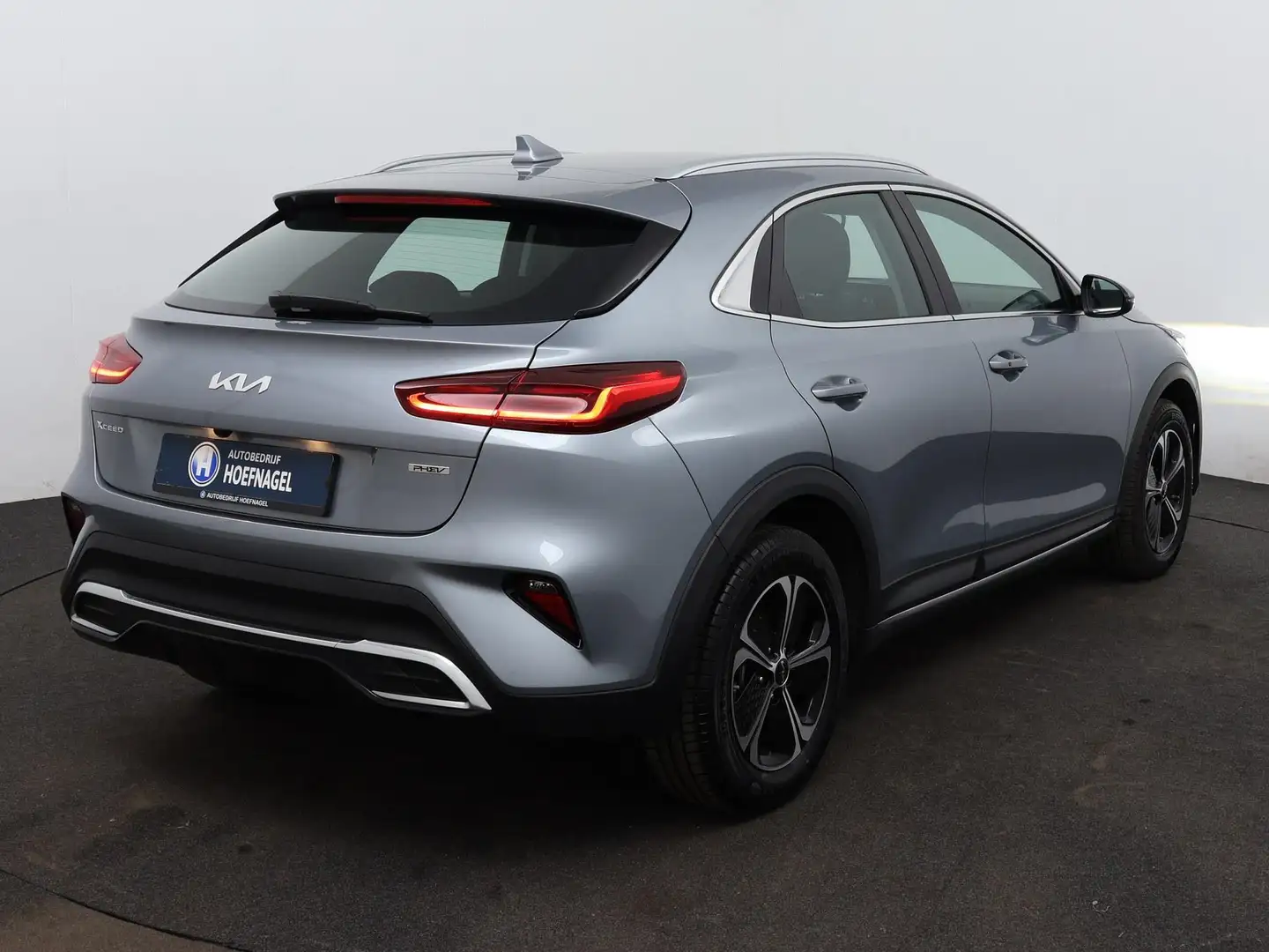 Kia XCeed 1.6 GDi PHEV Prestige Automaat | Camera | Adaptive Grijs - 2