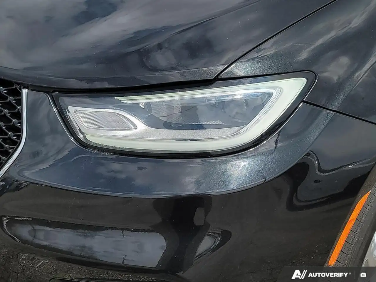 Chrysler Pacifica photo Chrysler Pacifica