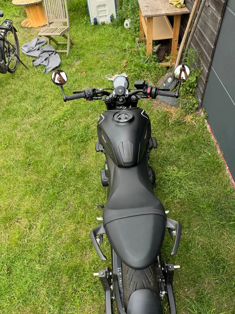 Triumph Trident 660 Noir - 2