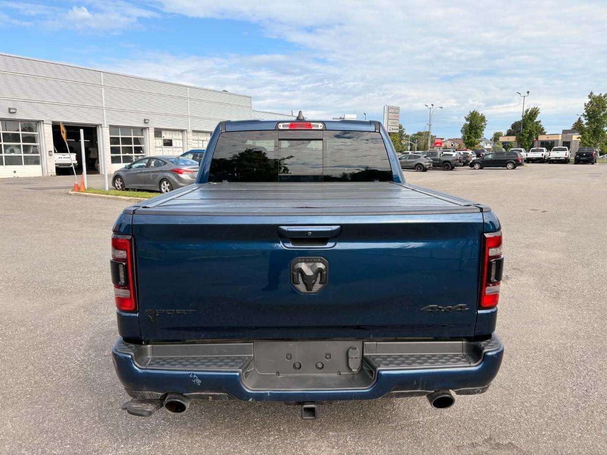 2021 RAM 1500 Sport cabine d'équipe 4x4 caisse de 5 pi 7 po — снимка 1