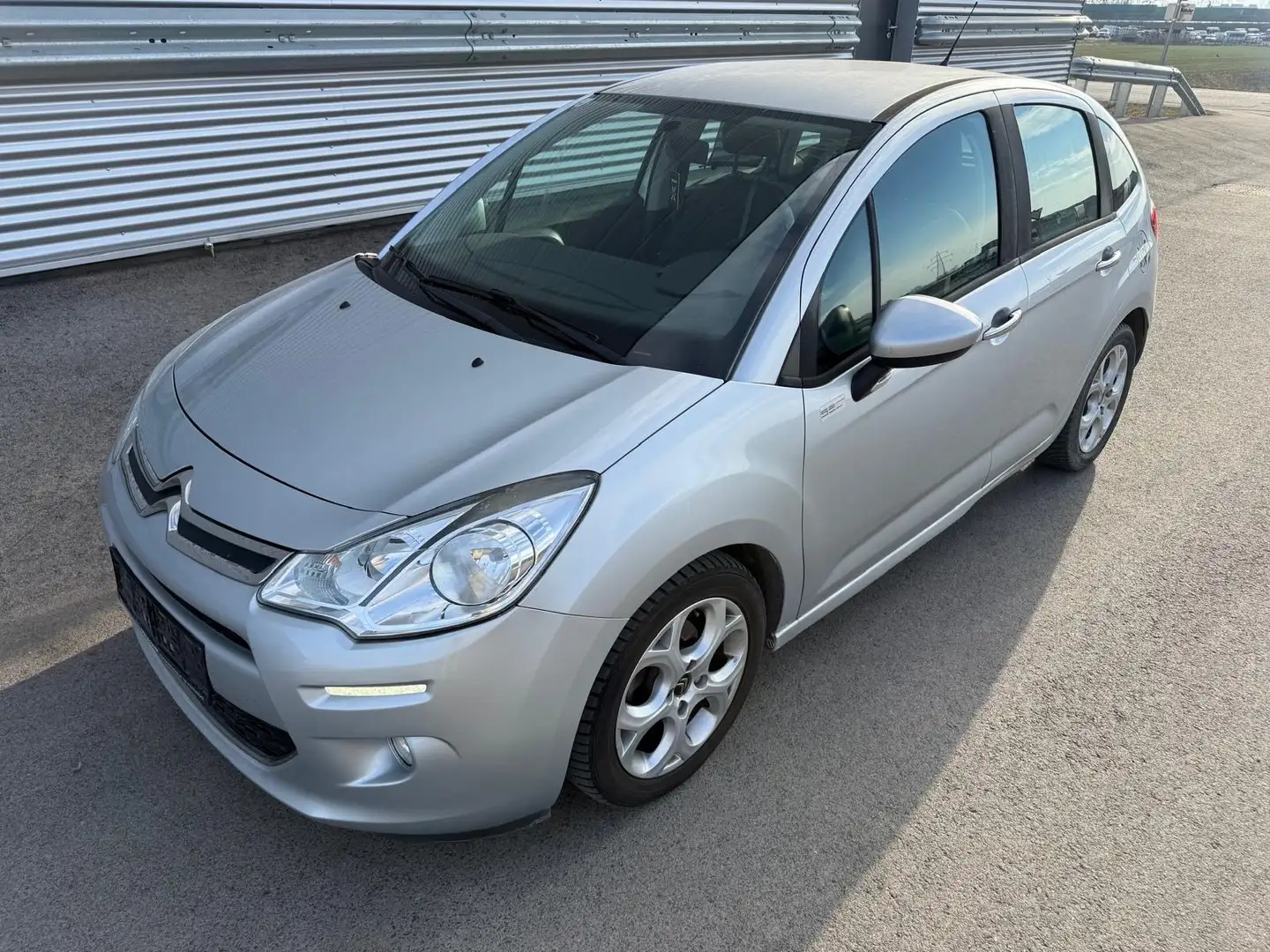 Citroen C3 VTi 82 Silver Edition ID:42 Silber - 1