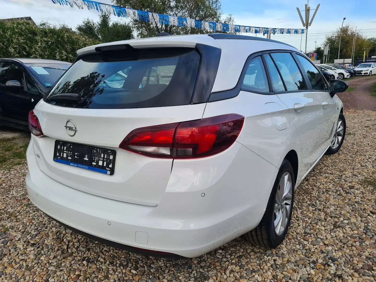 Opel Astra ST 1.5 Diesel 90kW Business Edition Weiß - 2