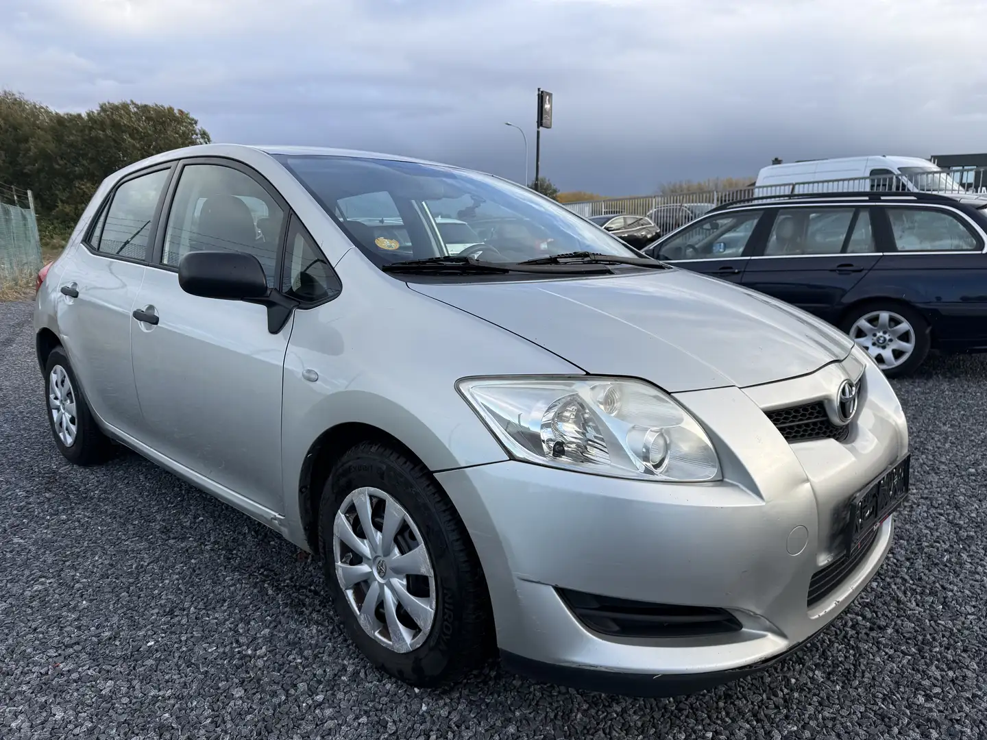 Toyota Auris 1.4 D-4D Luna DPF Zilver - 2