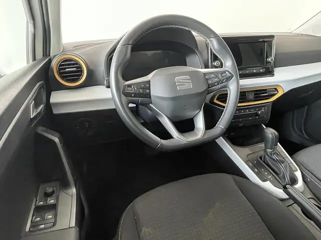 Seat Arona view 9