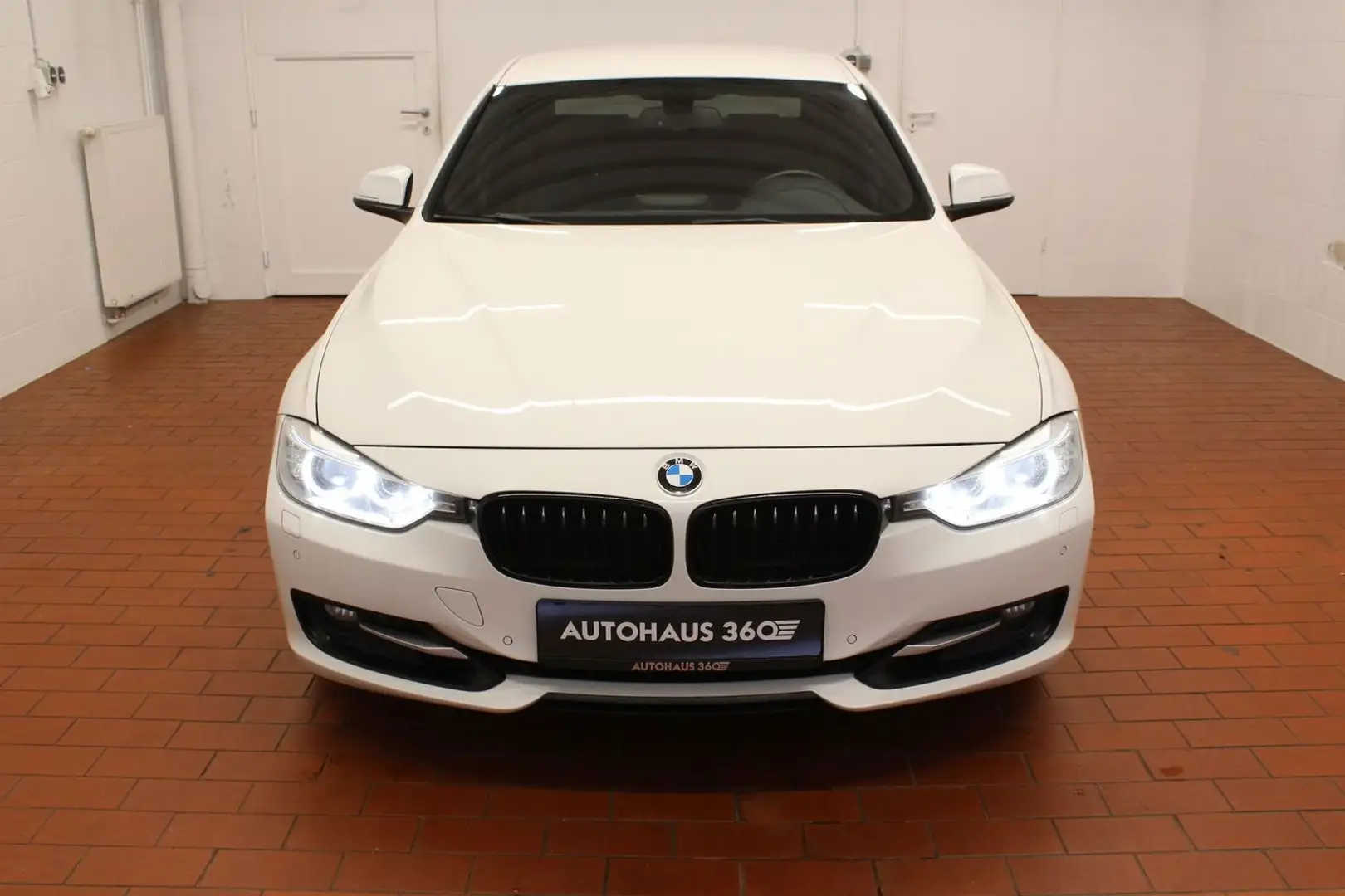 BMW 320 Xenon Winterpaket Leder AHK Blanc - 2