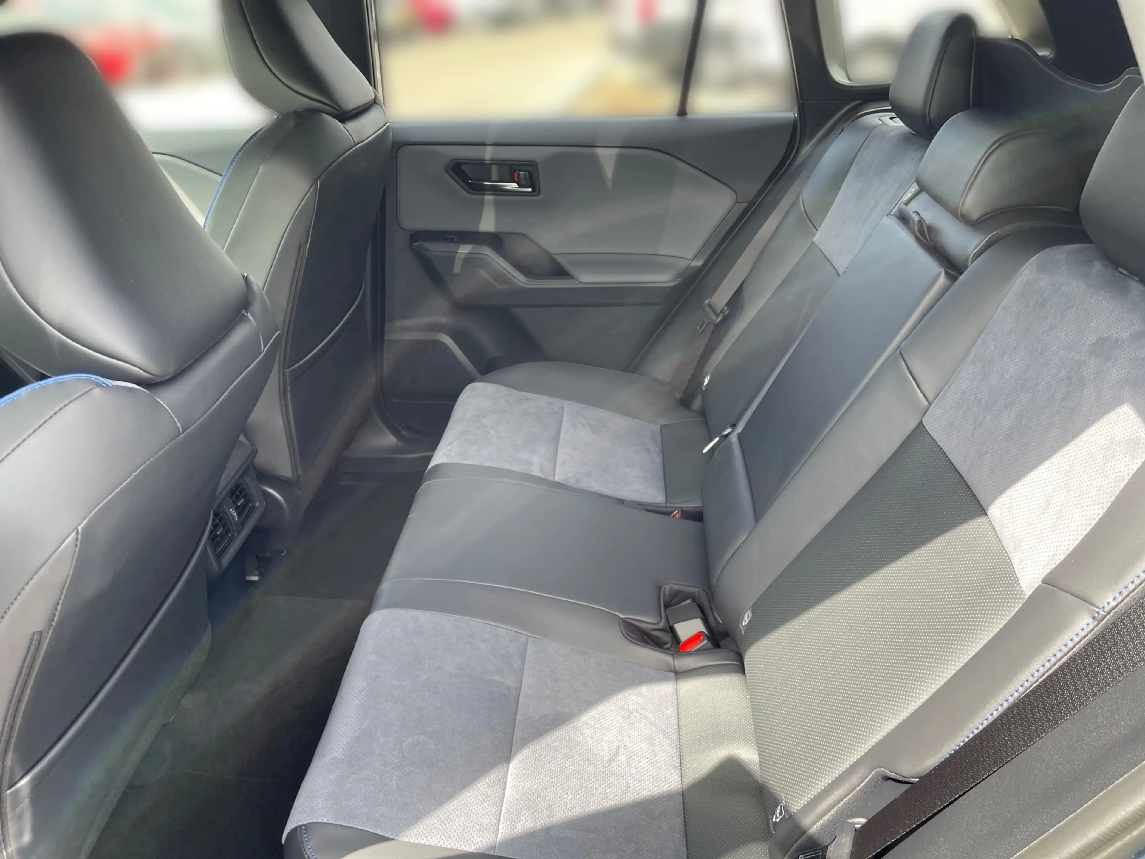 Toyota RAV 4 RAV4 5-Türer Style 2.5 Hybrid Automatikgetriebe CV — photo 8
