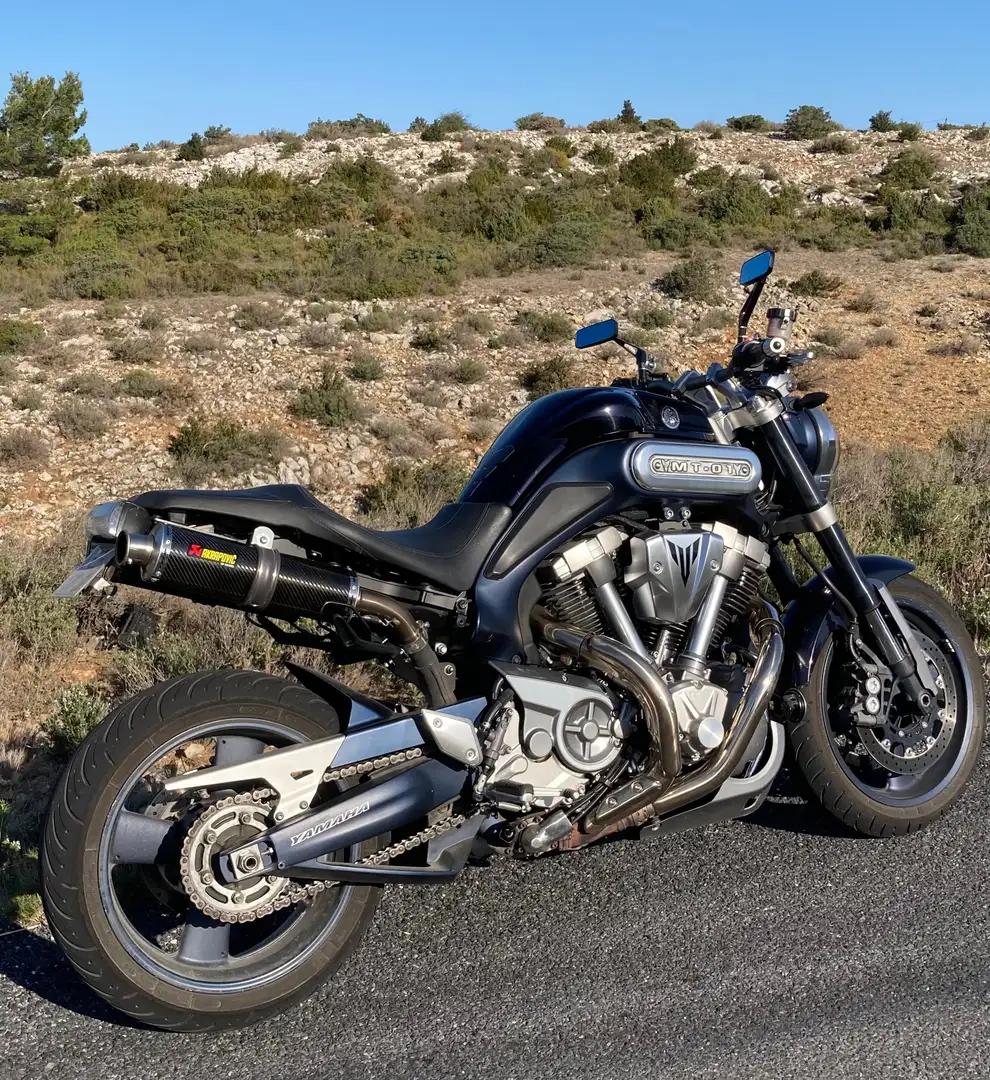Yamaha MT-01 Mauve - 2