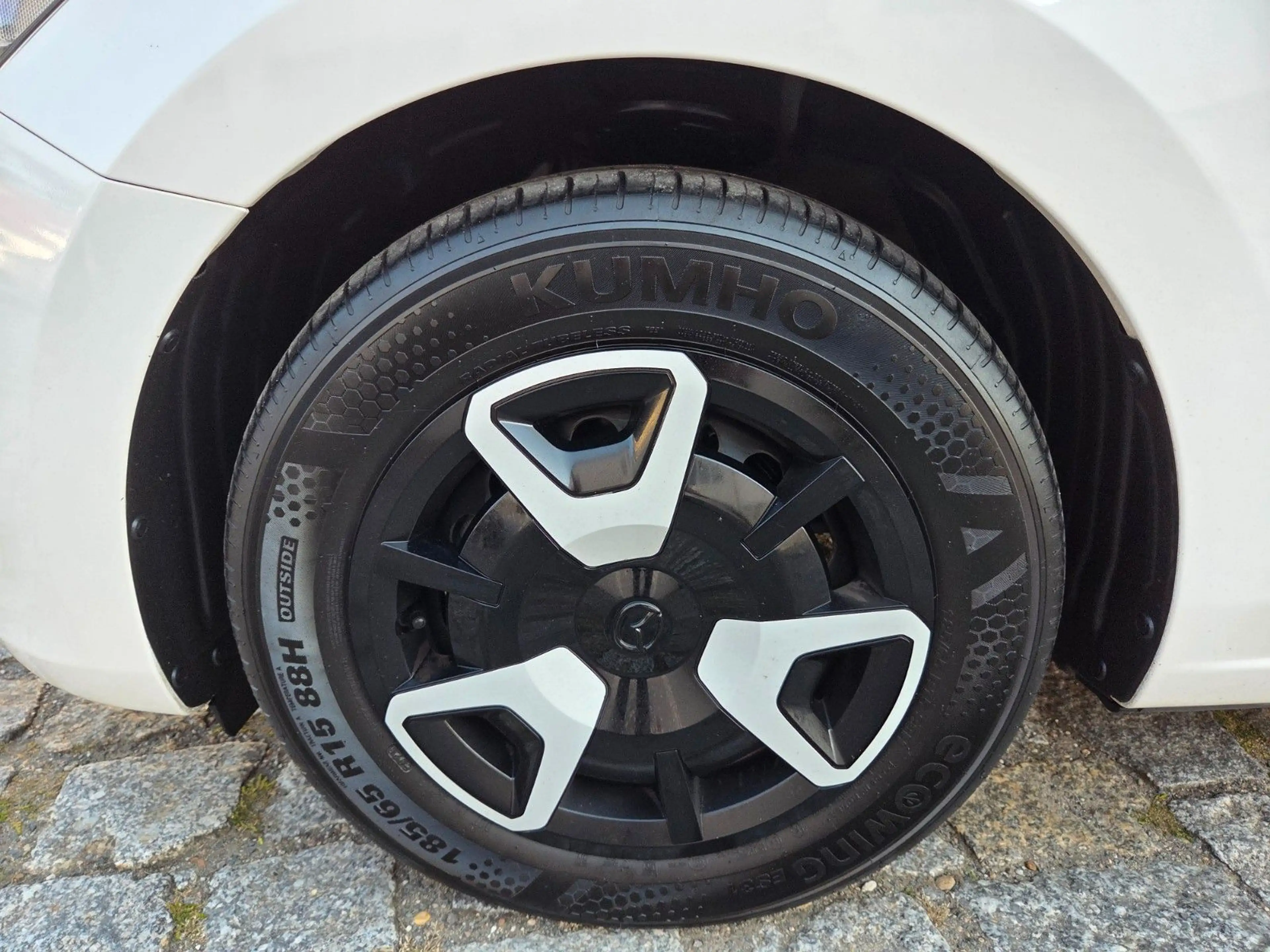 Mazda 2 Lim. Center-Line NAVI — photo 10