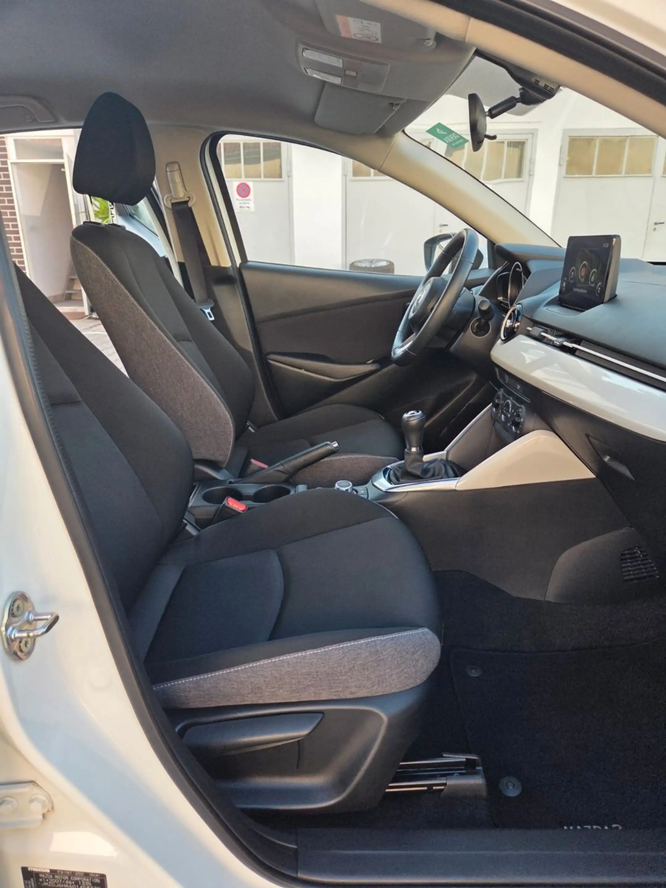 Mazda 2 Lim. Center-Line NAVI — photo 16