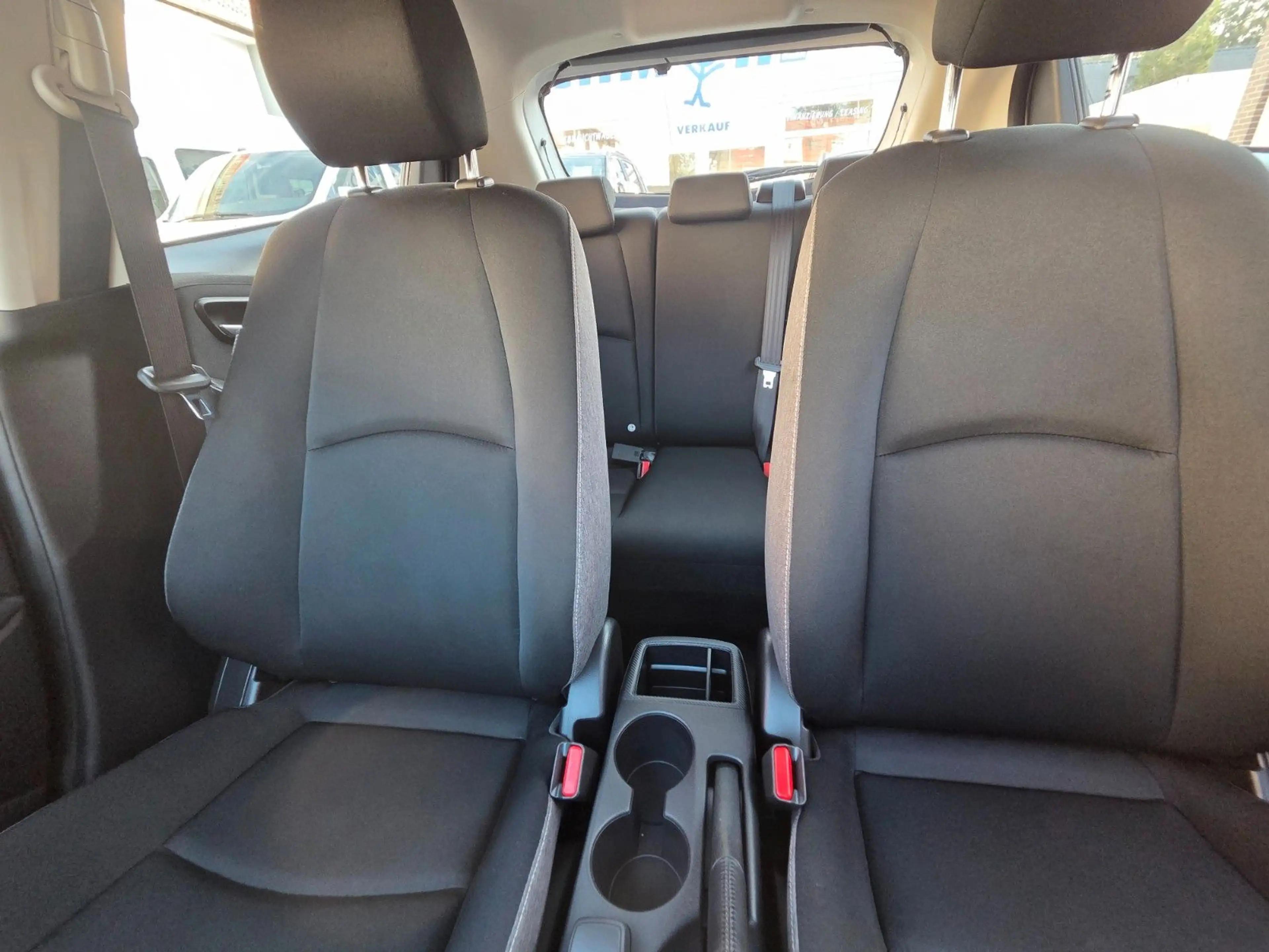 Mazda 2 Lim. Center-Line NAVI — photo 31