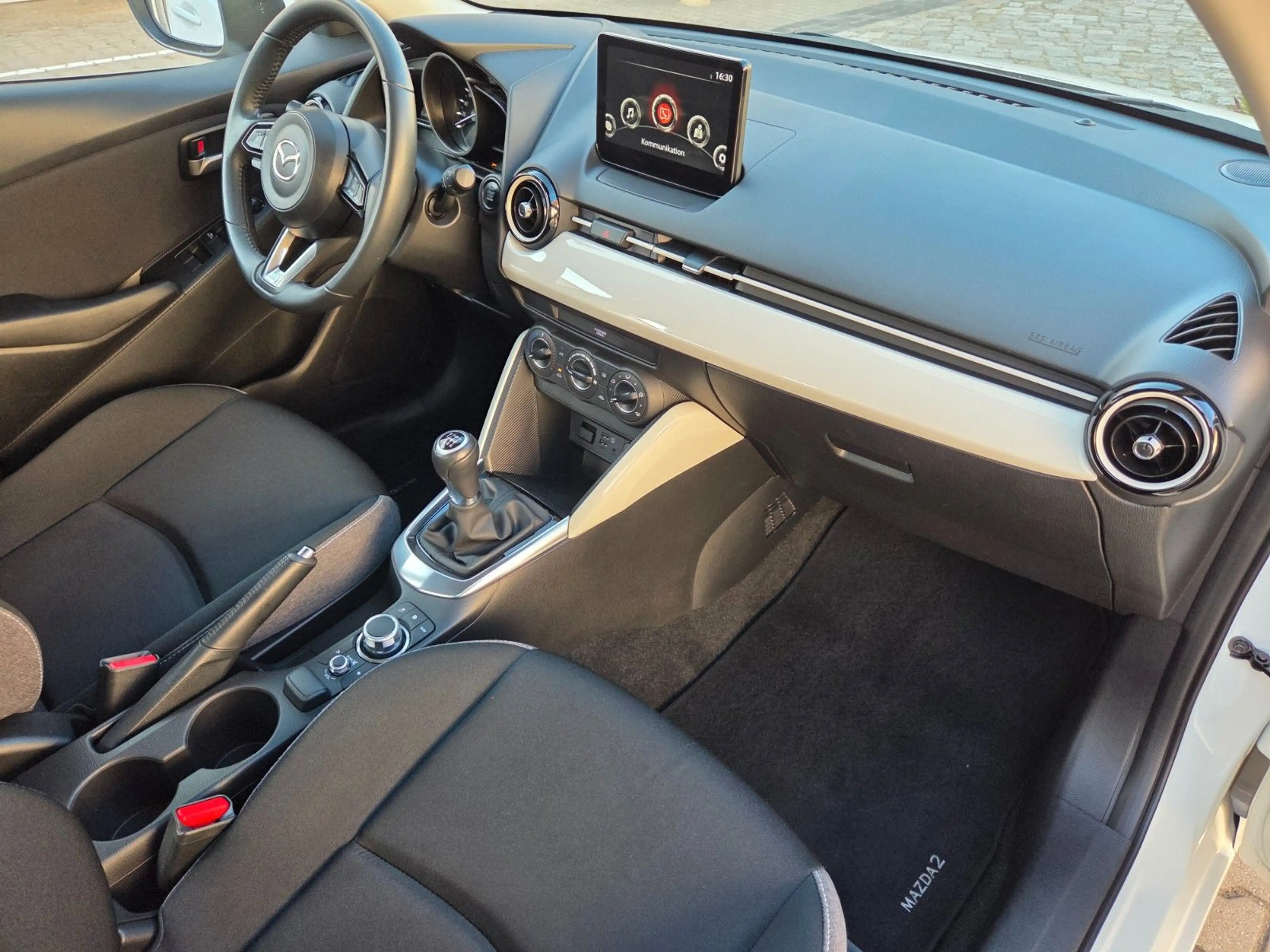 Mazda 2 Lim. Center-Line NAVI — photo 17