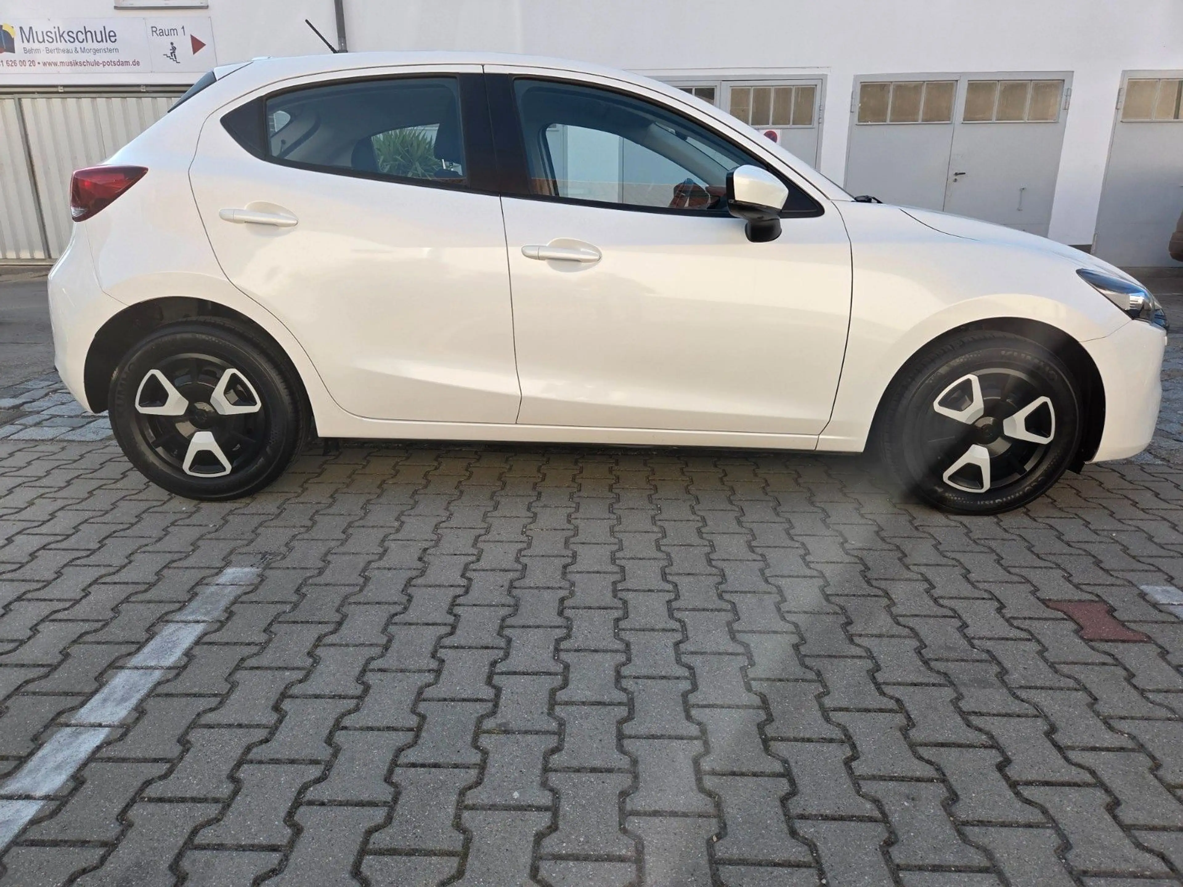 Mazda 2 Lim. Center-Line NAVI — photo 6