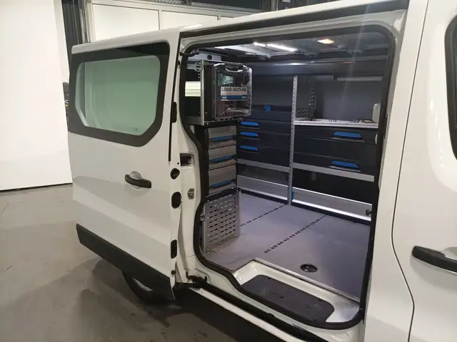 Renault Trafic view 15