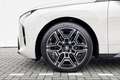 BMW iX xDrive45 101 kWh M Sport | Panoramadak | innovatio Gris - thumbnail 3