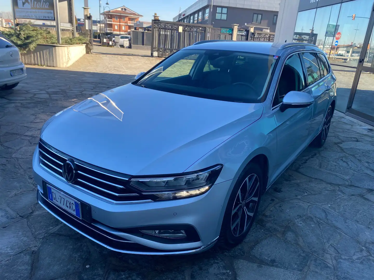 Volkswagen Passat Variant Passat Variant 2.0 tdi Executive 4motion 200cv dsg Argento - 2