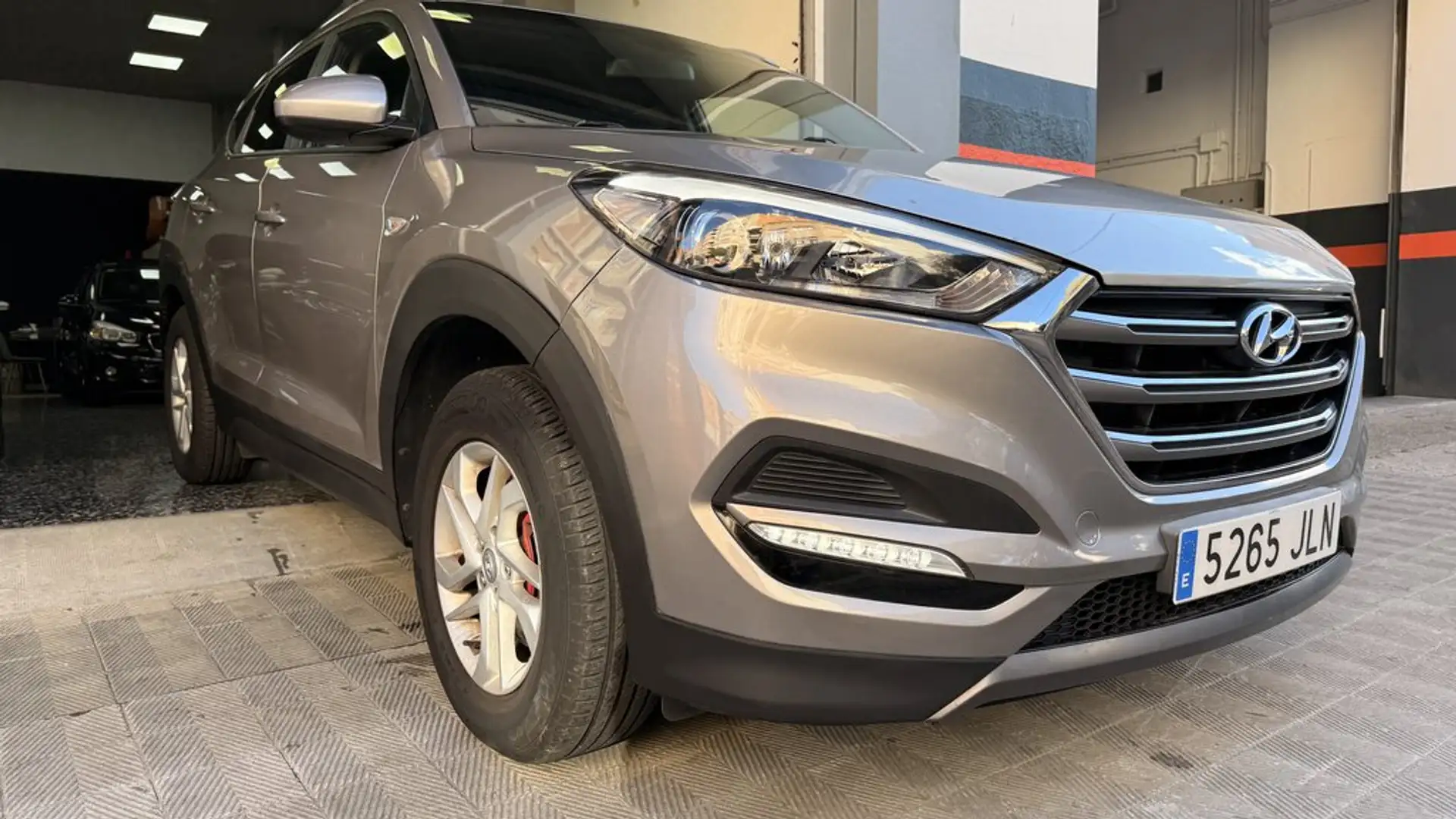 Hyundai TUCSON 1.7 CRDi 115cv BlueDrive Tecno 4x2 Beige - 2