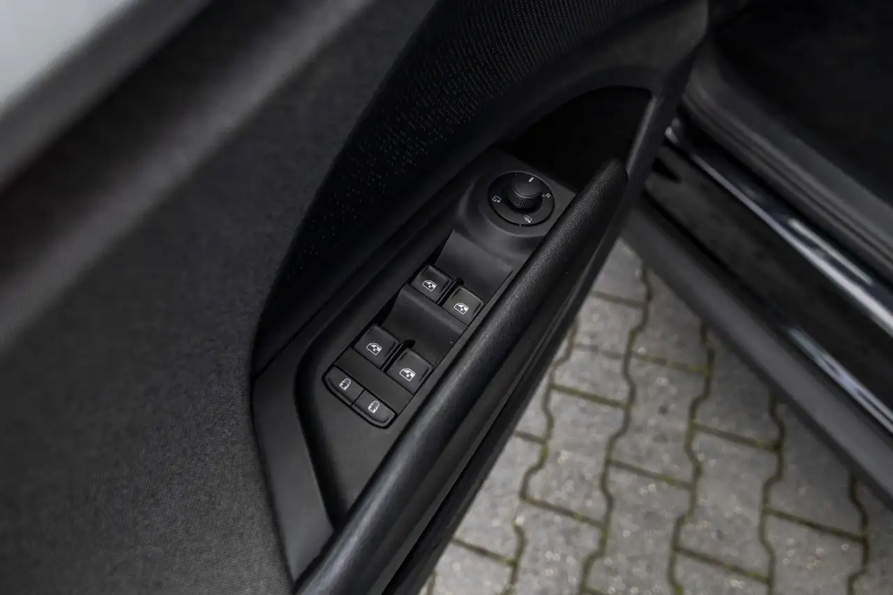 Skoda Enyaq iV 60 Camera 20" LED, миниатюра 20