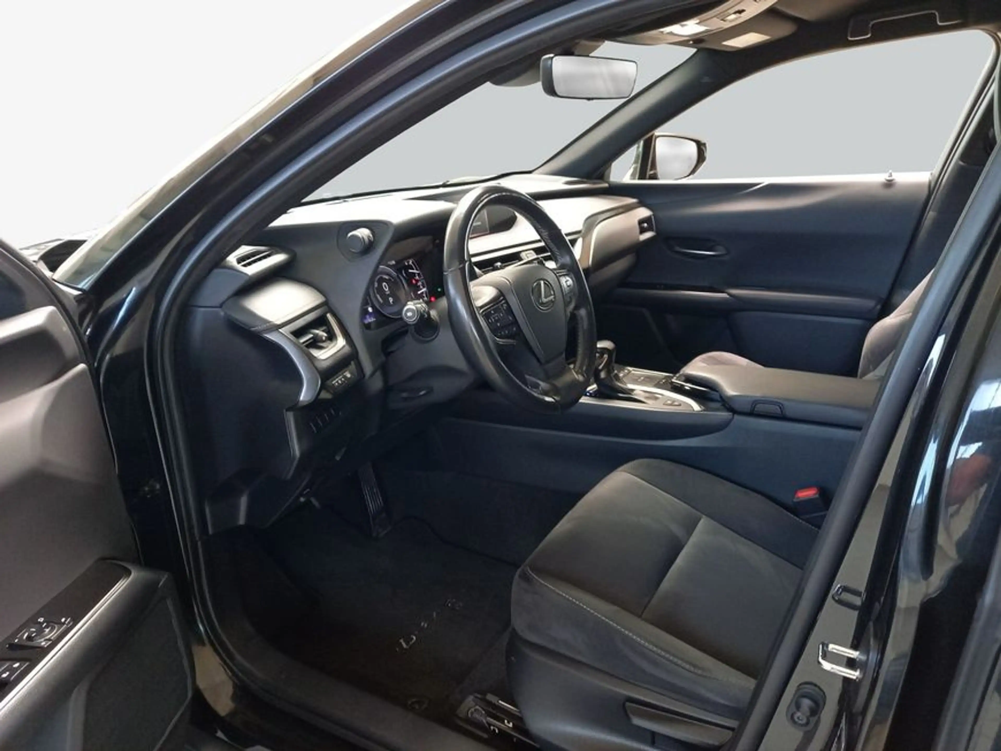 Lexus UX 250h 250h Style Edition — photo 9