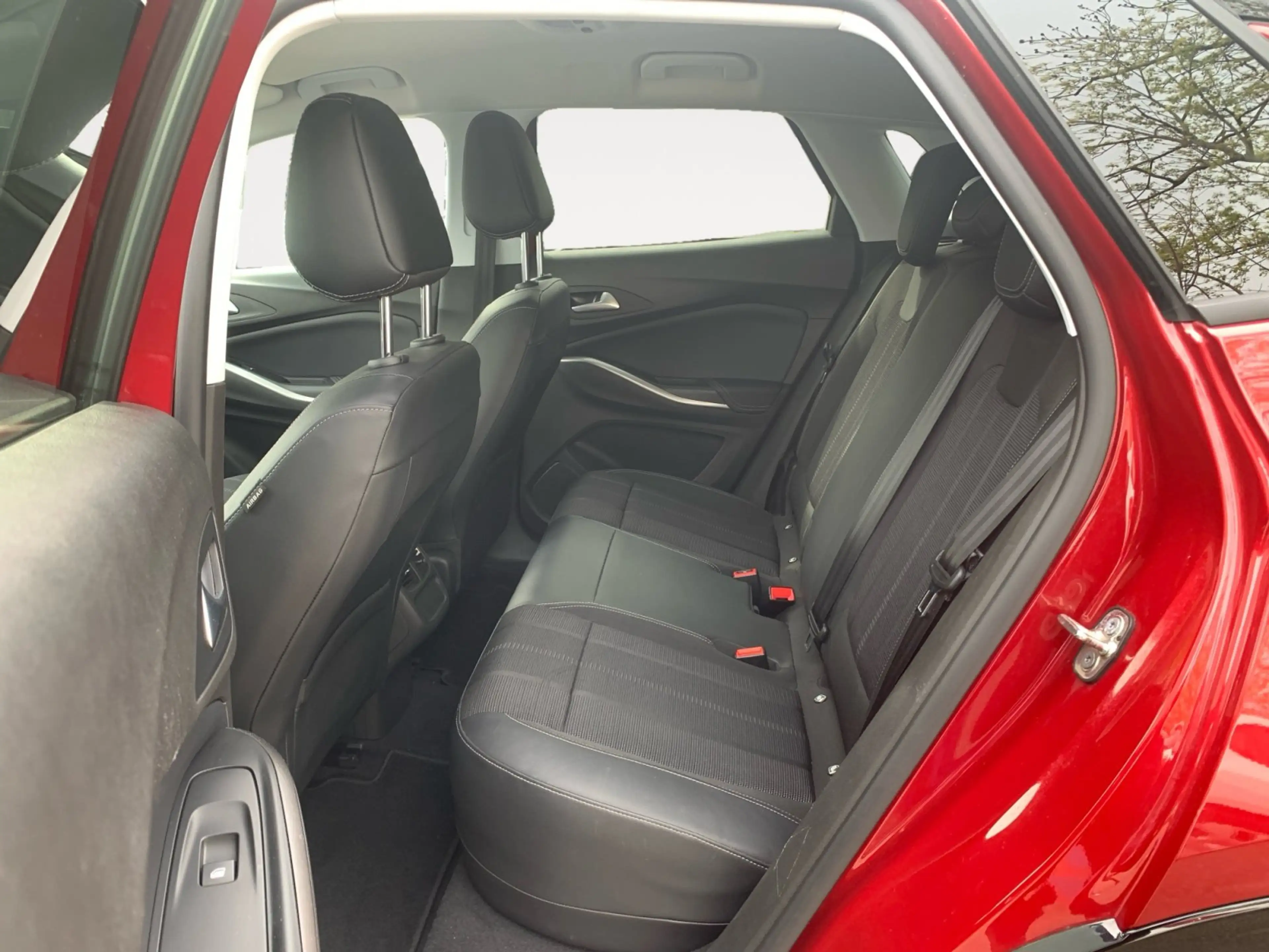 Opel Grandland 1.6 Turbo GS Line 2xKlima ACC AUT Kam. — photo 15