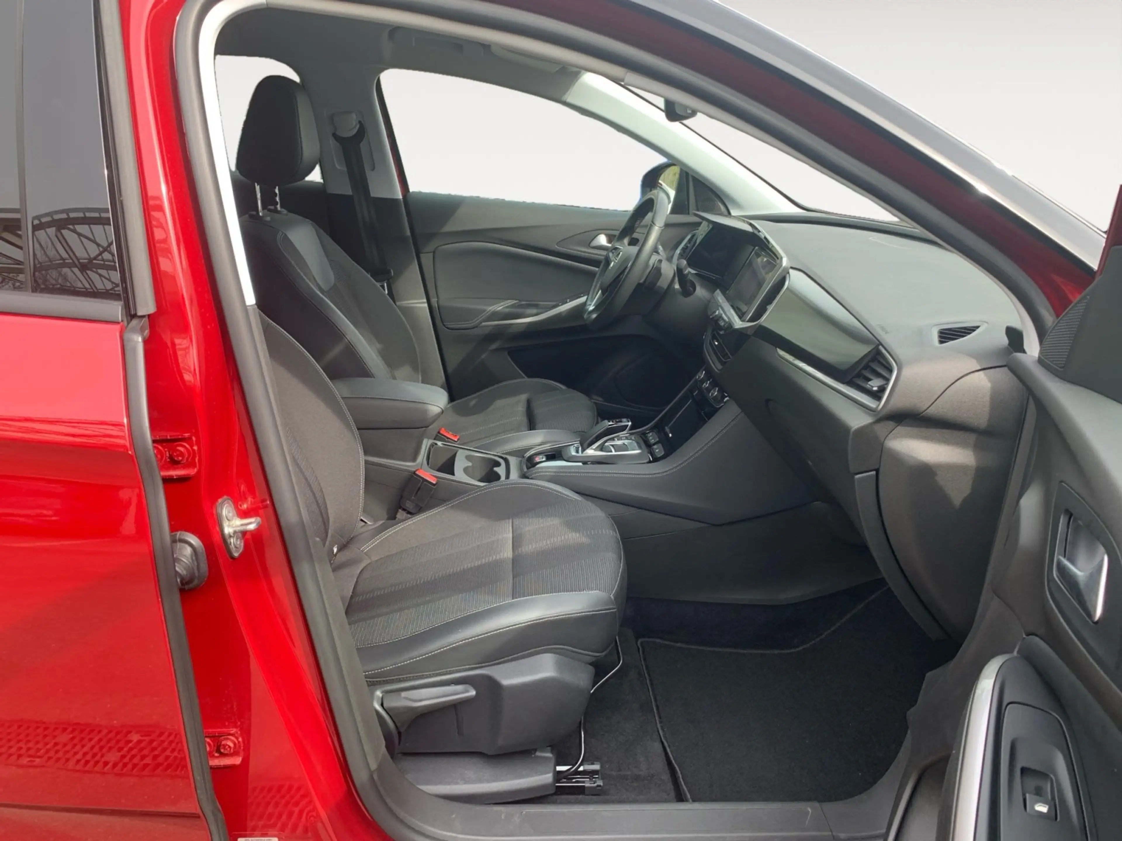 Opel Grandland 1.6 Turbo GS Line 2xKlima ACC AUT Kam. — photo 17