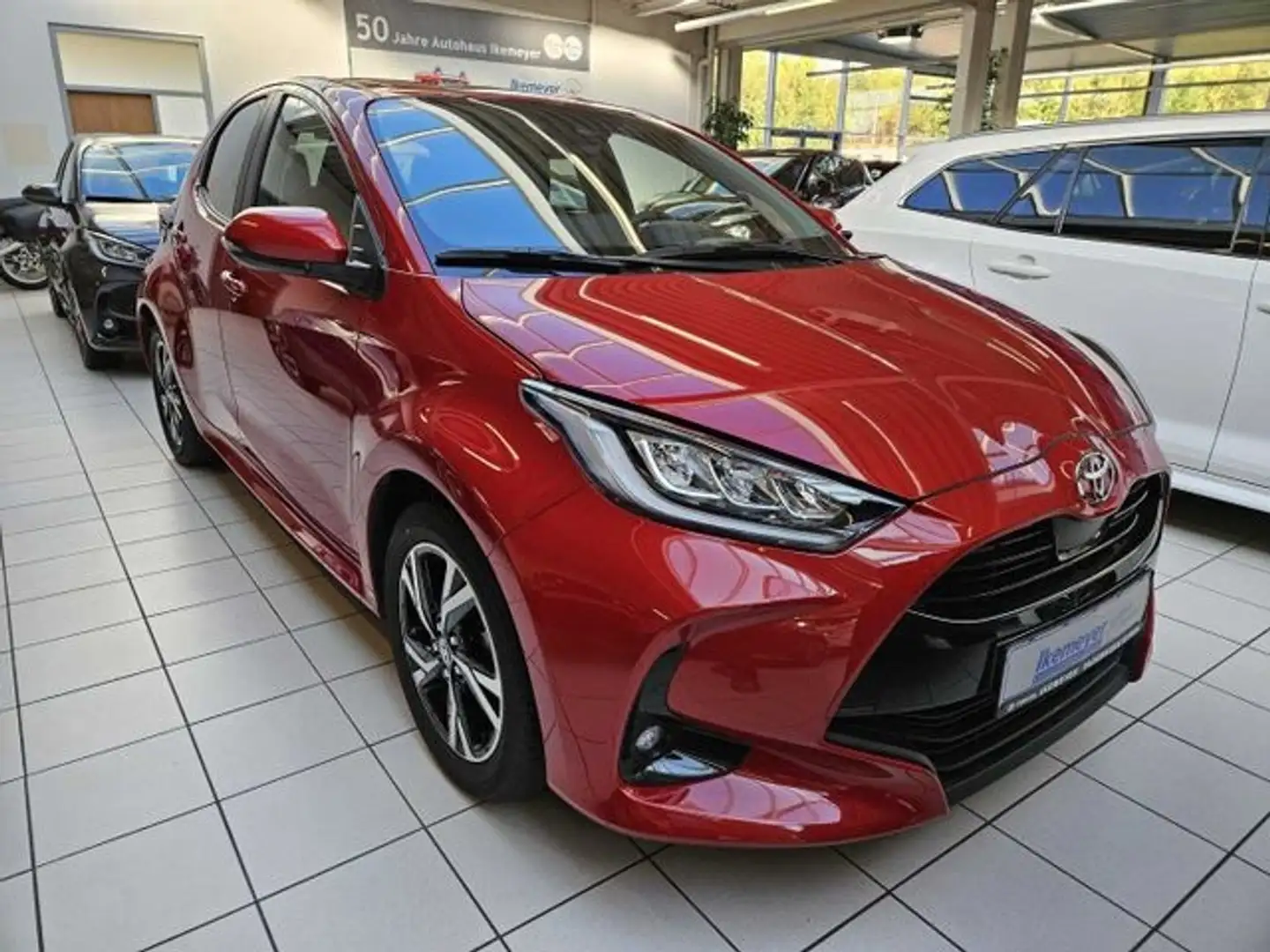 Toyota Yaris 1.5 Team DK Sitzheizung Rückfahrkamera 16 Rot - 2