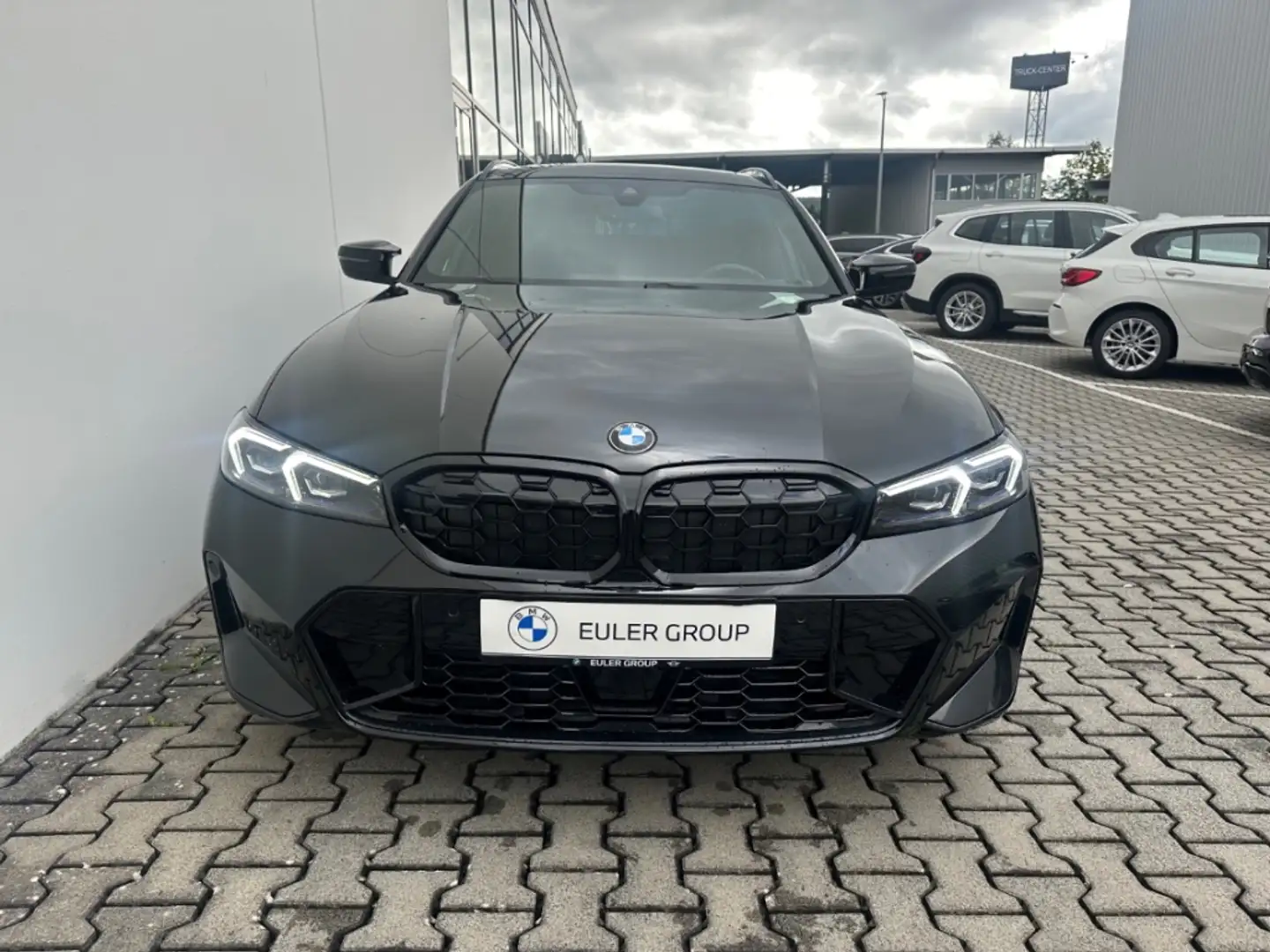 BMW 340 x Sommer18'' PRO Entertain Pano H/K M-Leuchten HUD Schwarz - 2